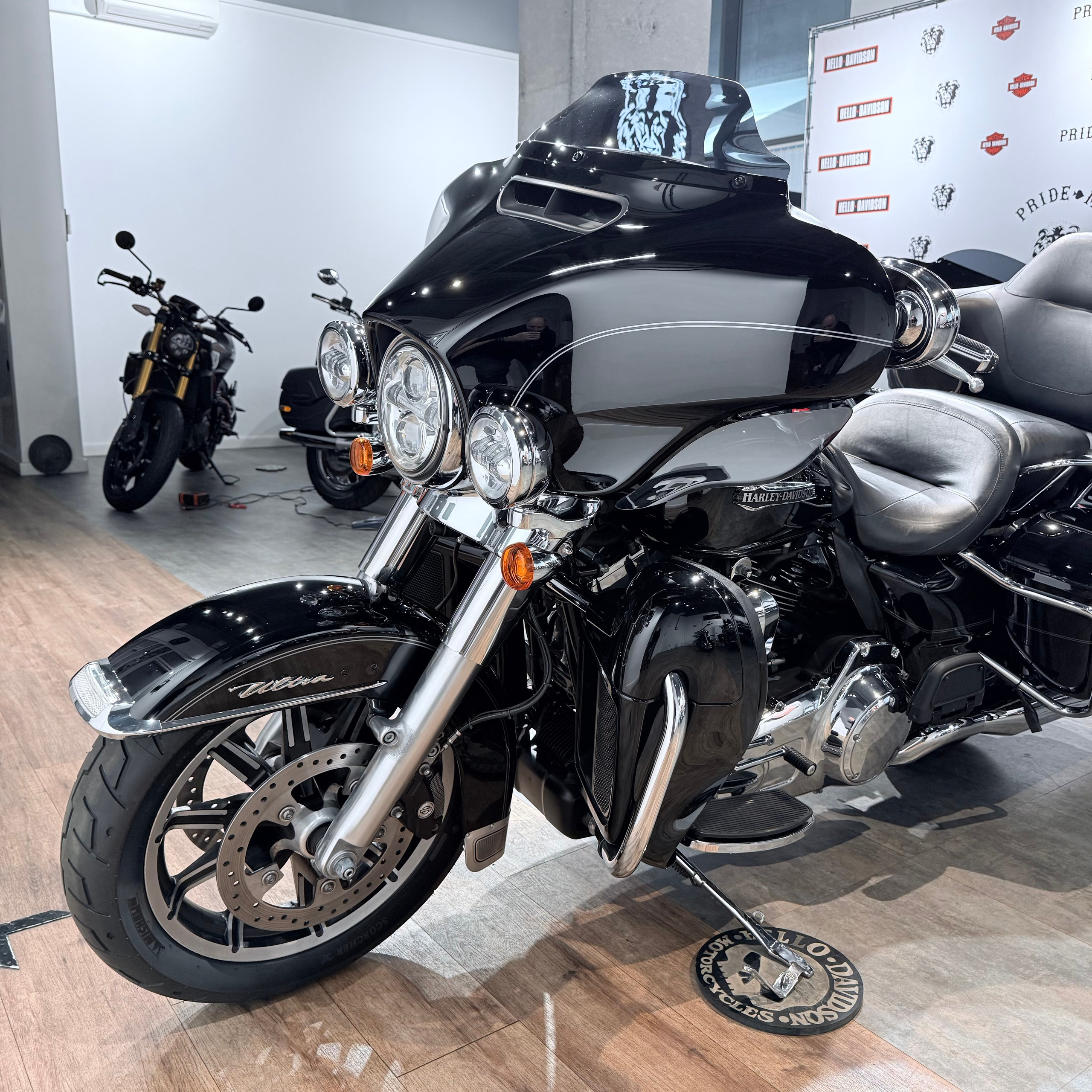 2014 Elеctrа Glidе Ultra Limited 103 ABS Vivid Blасk. Hello Davidson, Москва. Только хорошие мотоциклы…