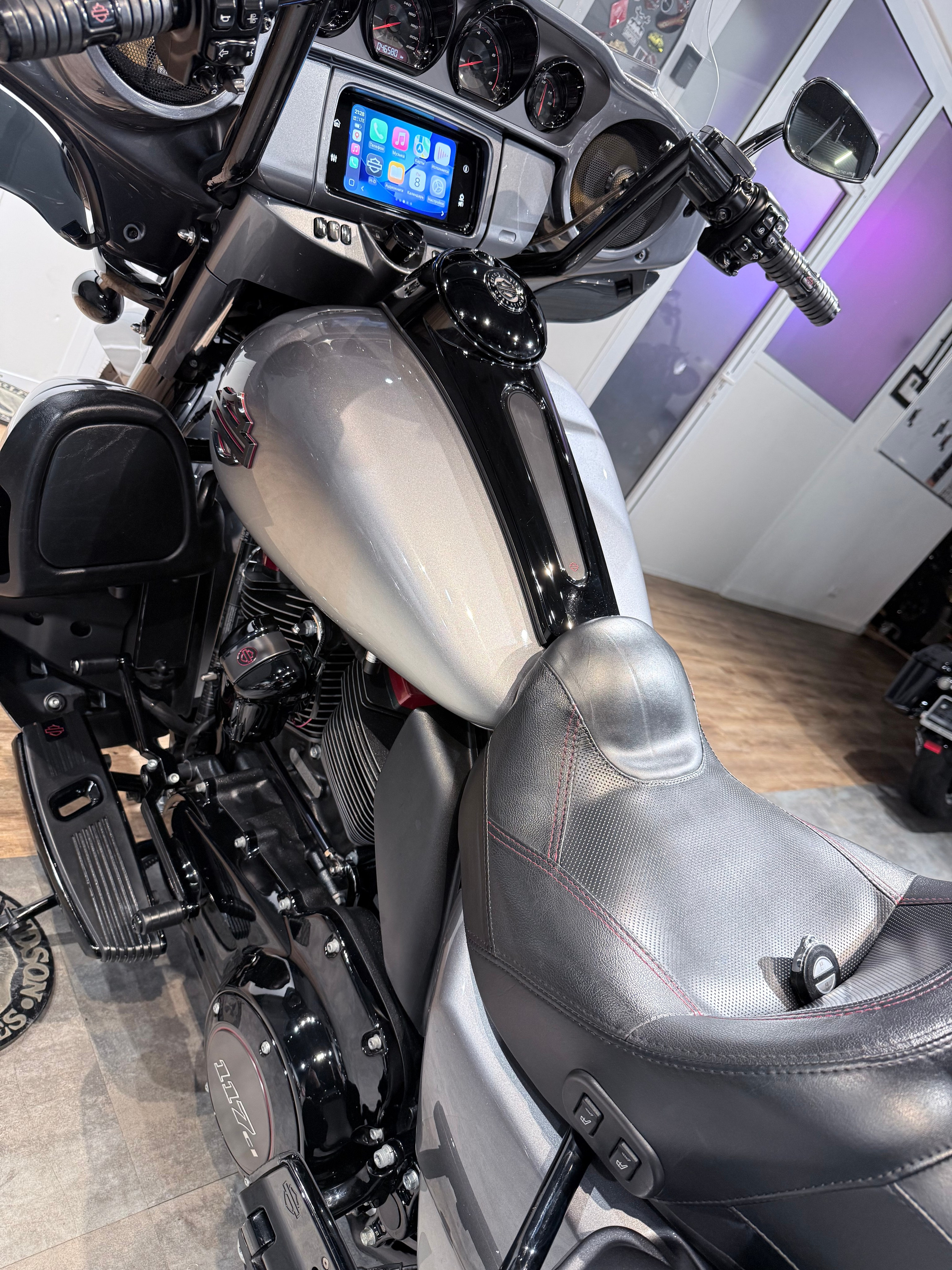 2019 CVO Electra Glide Limited 117 (Nardo Gray). Hello Davidson, Москва. Только хорошие мотоциклы…