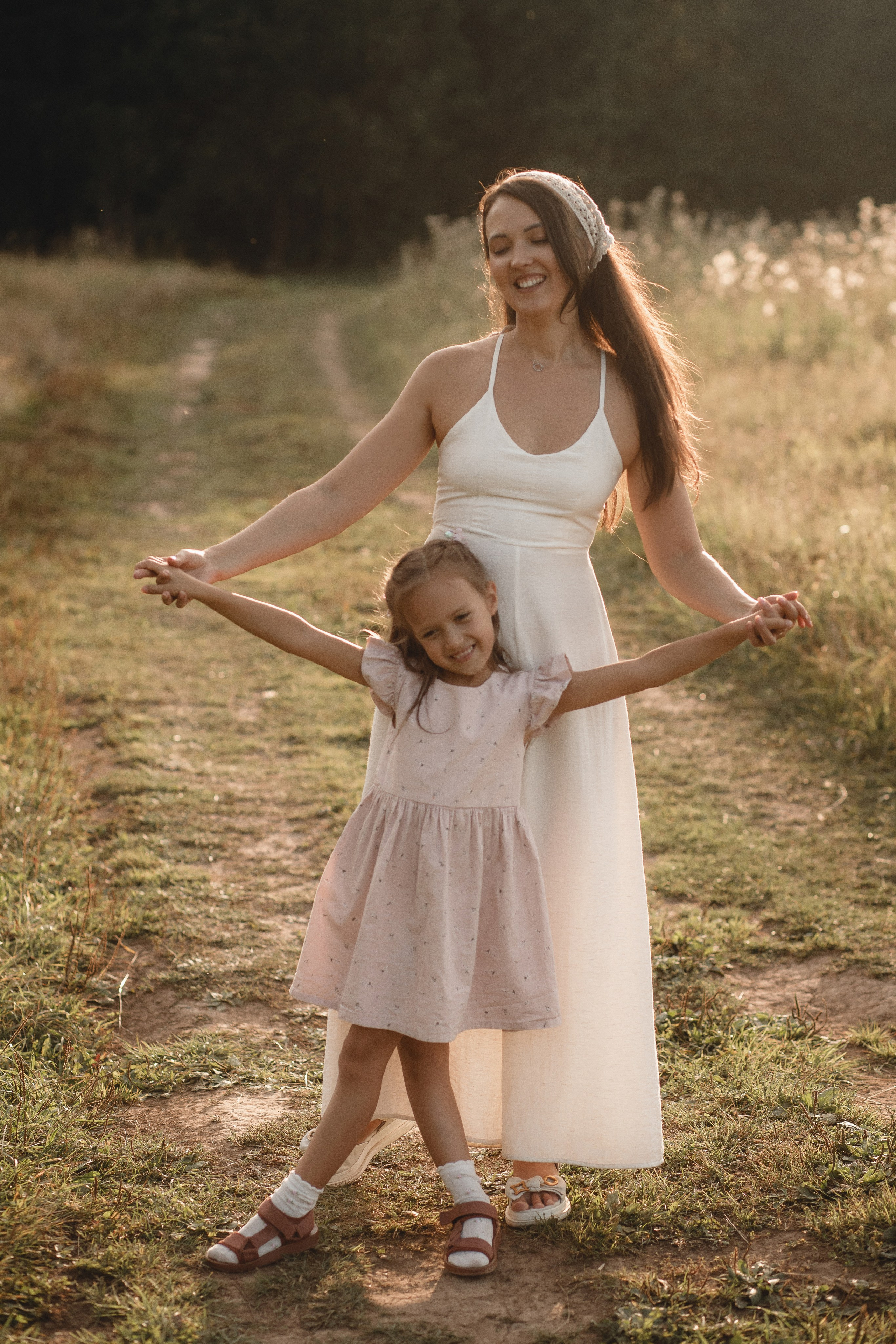 Анна, Андрей и Софа. Главная