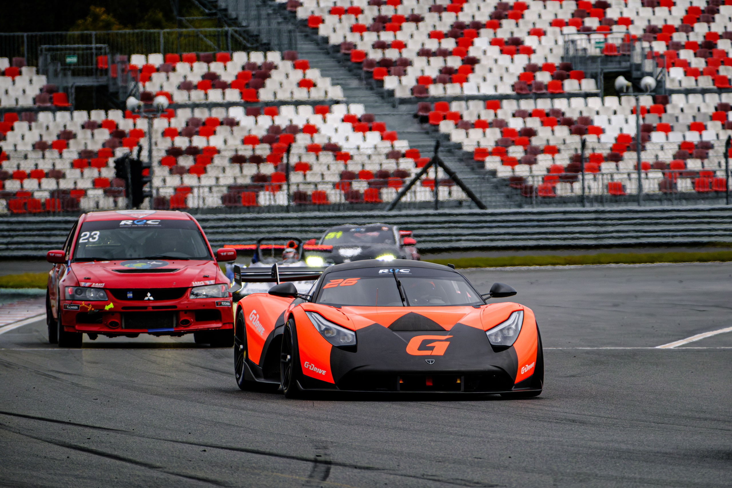 Российская серия гонок на выносливость. Авто и мотоспорт — фотограф Антон Медведев iCoguar