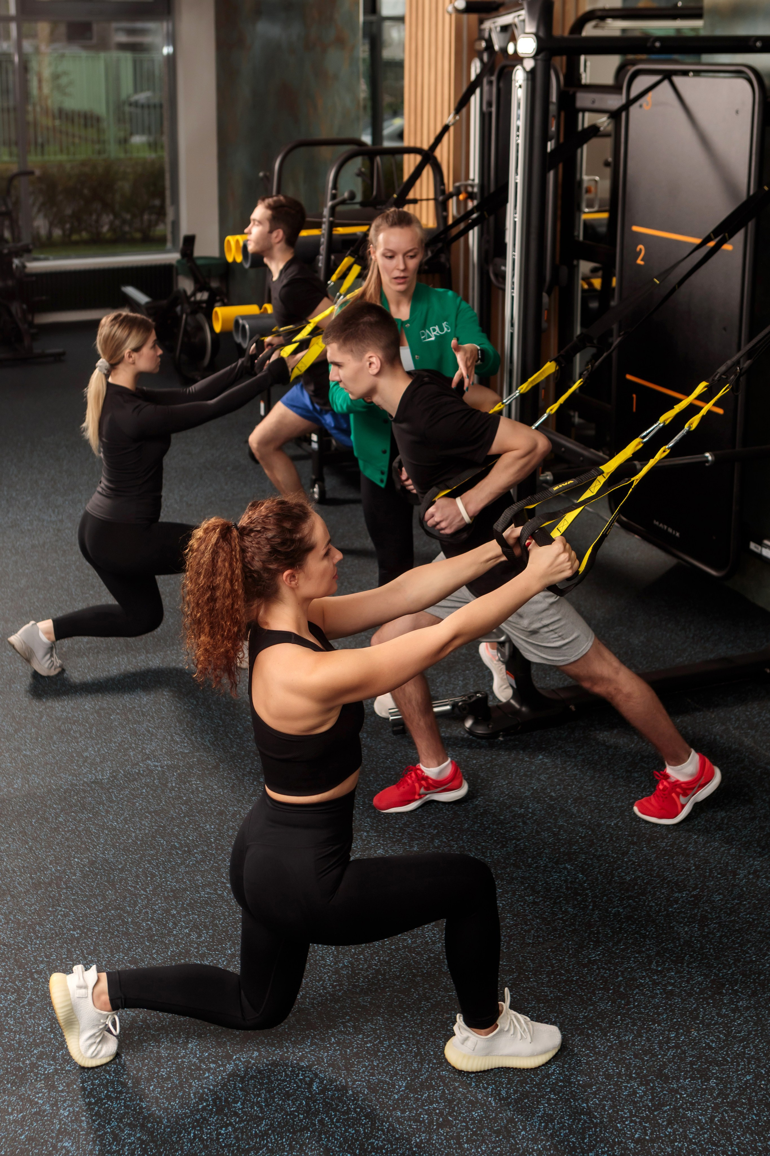 Фитнес-клуб Parus fit. Брук Артём