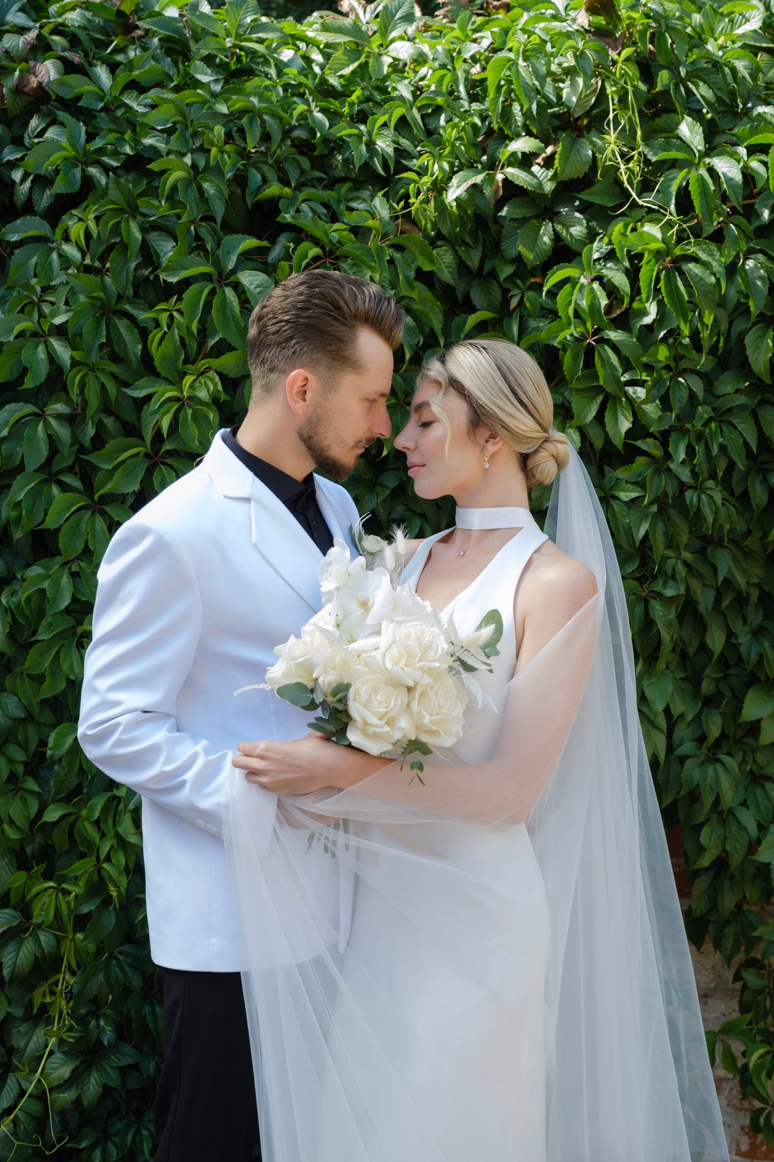 Alexander Alina. Wedding photographer