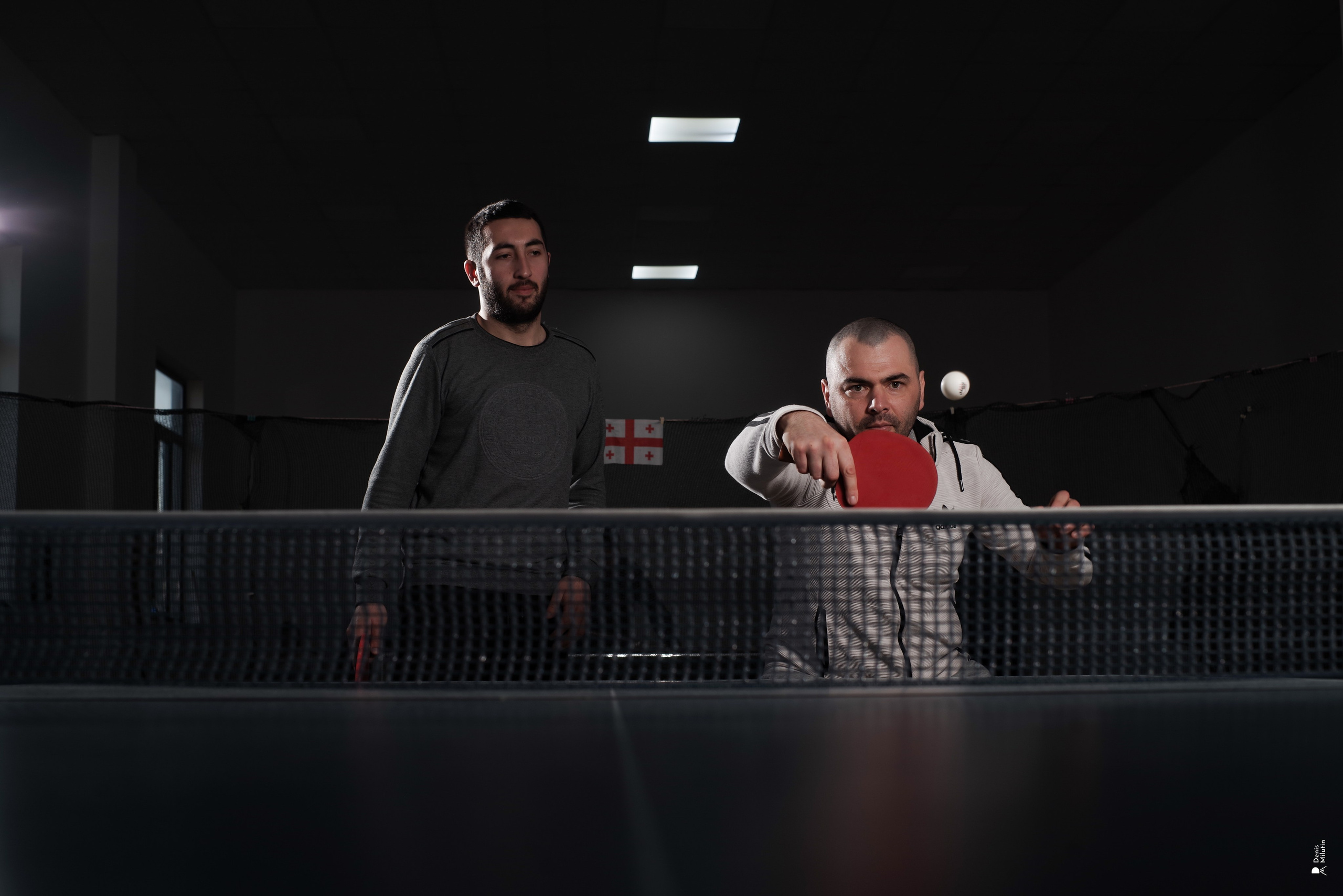 Настольный теннис в Сенаки. Портретный фотограф Денис Милютин