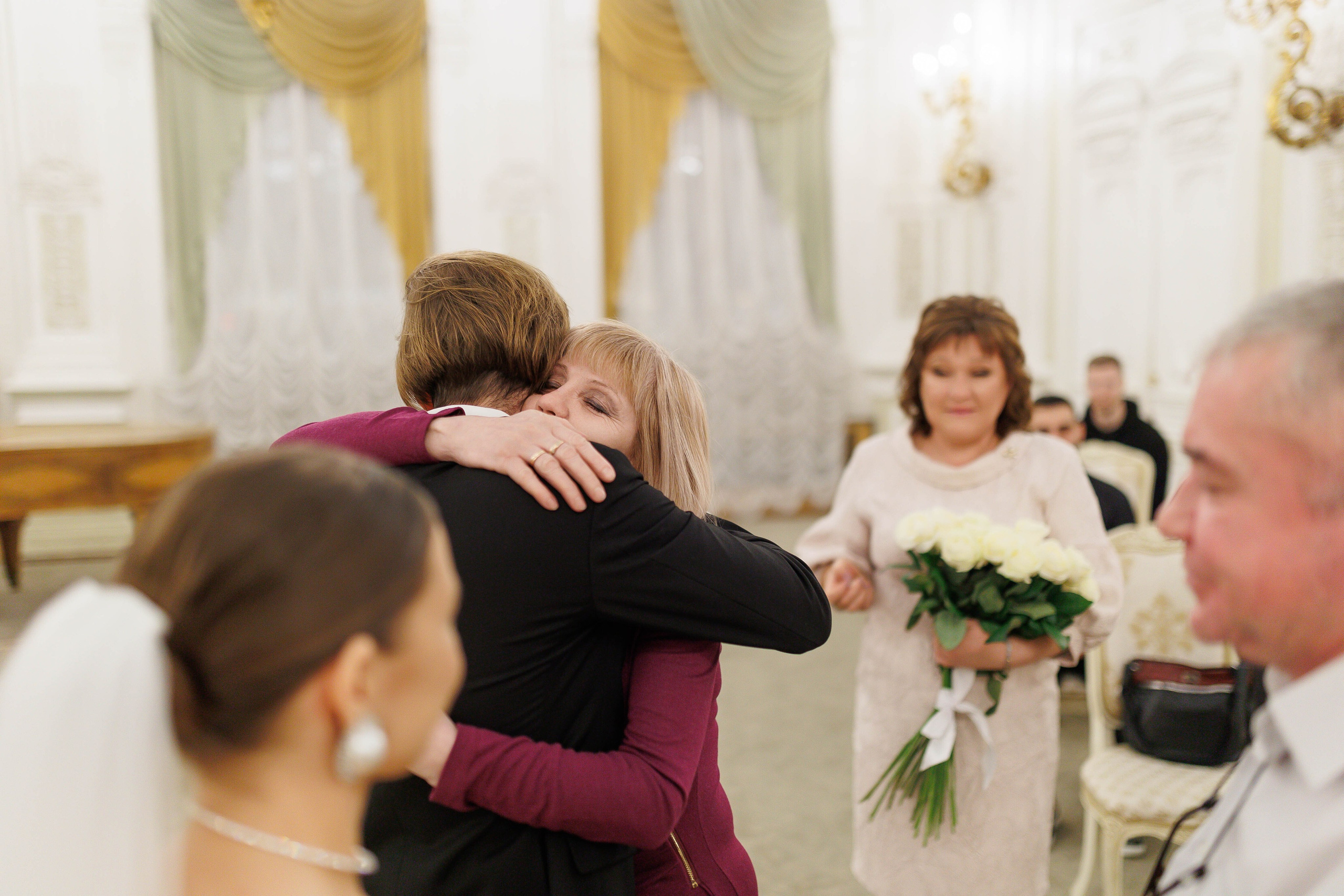 ···. Свадебный фотограф в Санкт-Петербурге Александра Чукавина