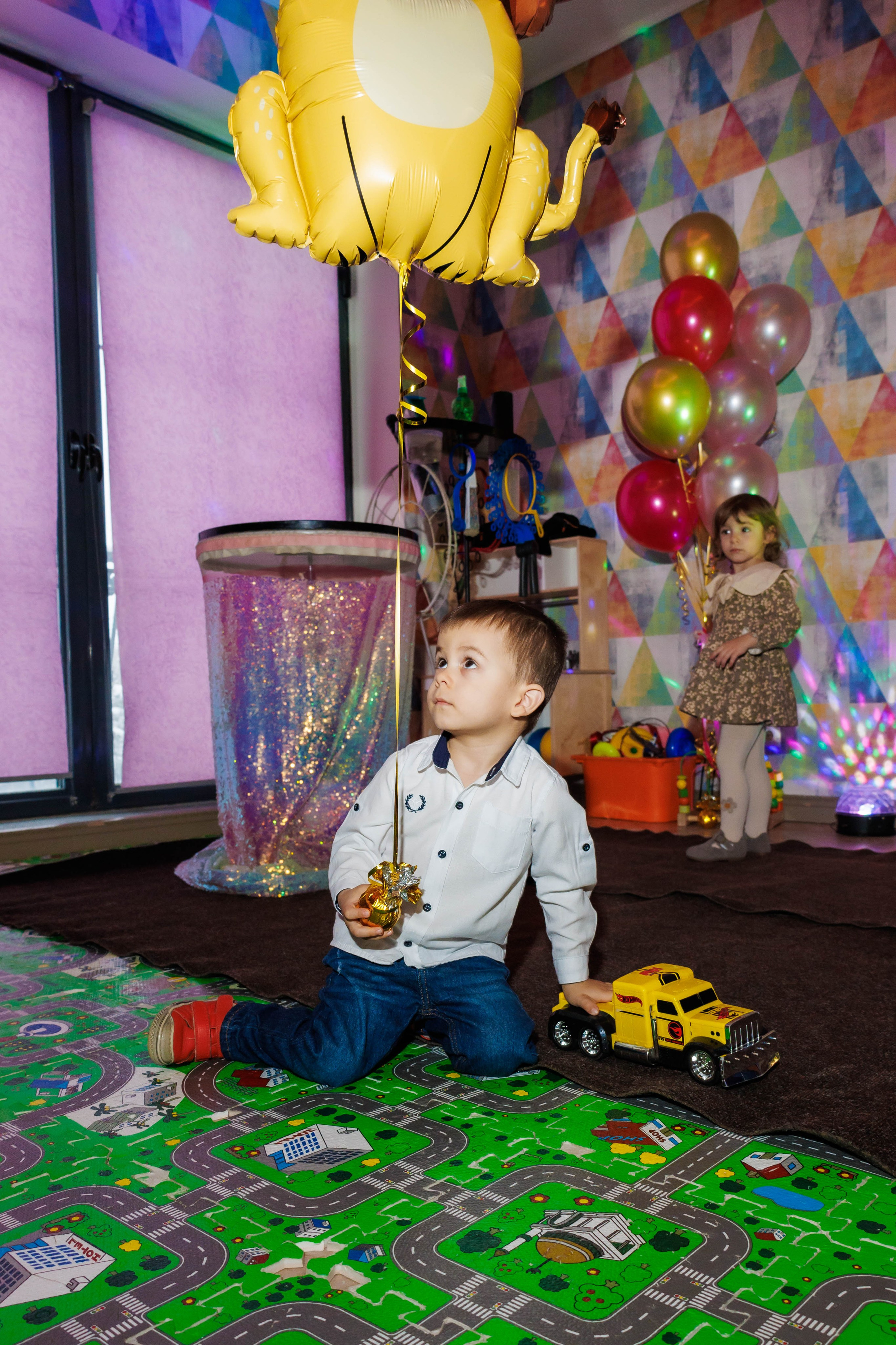 День рождения в ресторане. Фотограф в Москве Дмитрий Емельянов