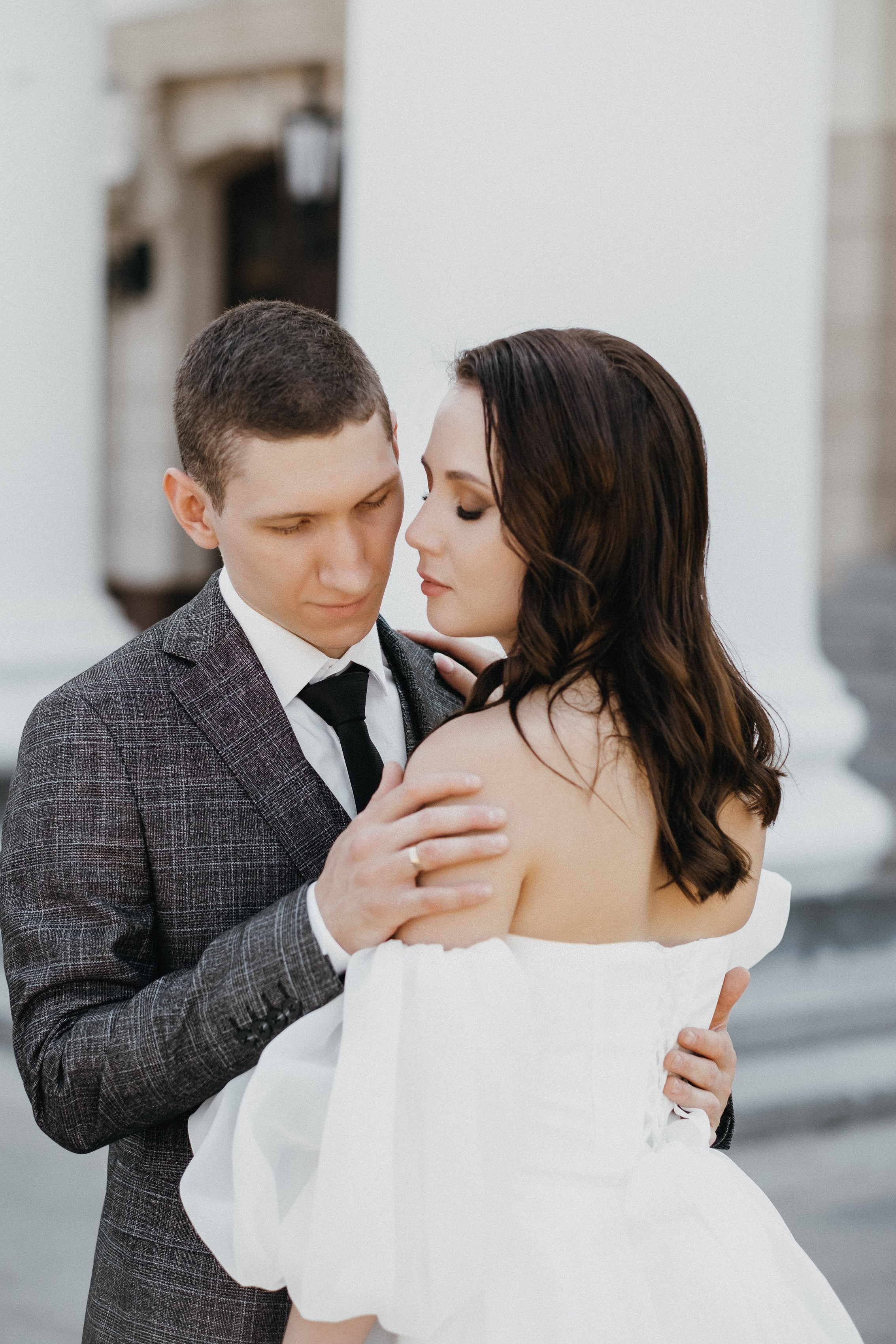 Свадебная съемка с машиной Волгоград. Свадебный и семейный фотограф в Волгограде Кристина Иванова