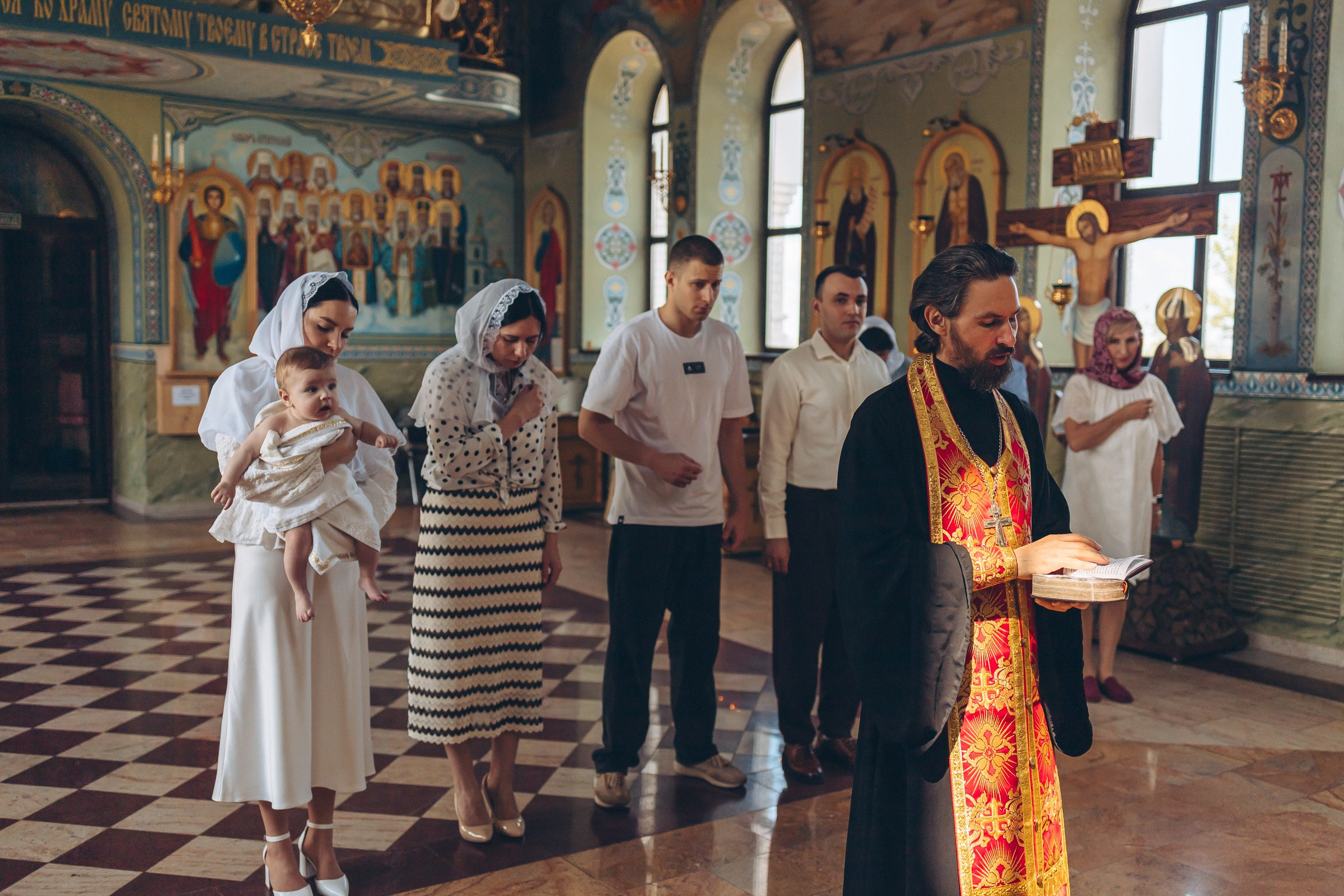 Крещение Тимофея. Семейный фотограф в Волгодонске Краченцева Анна