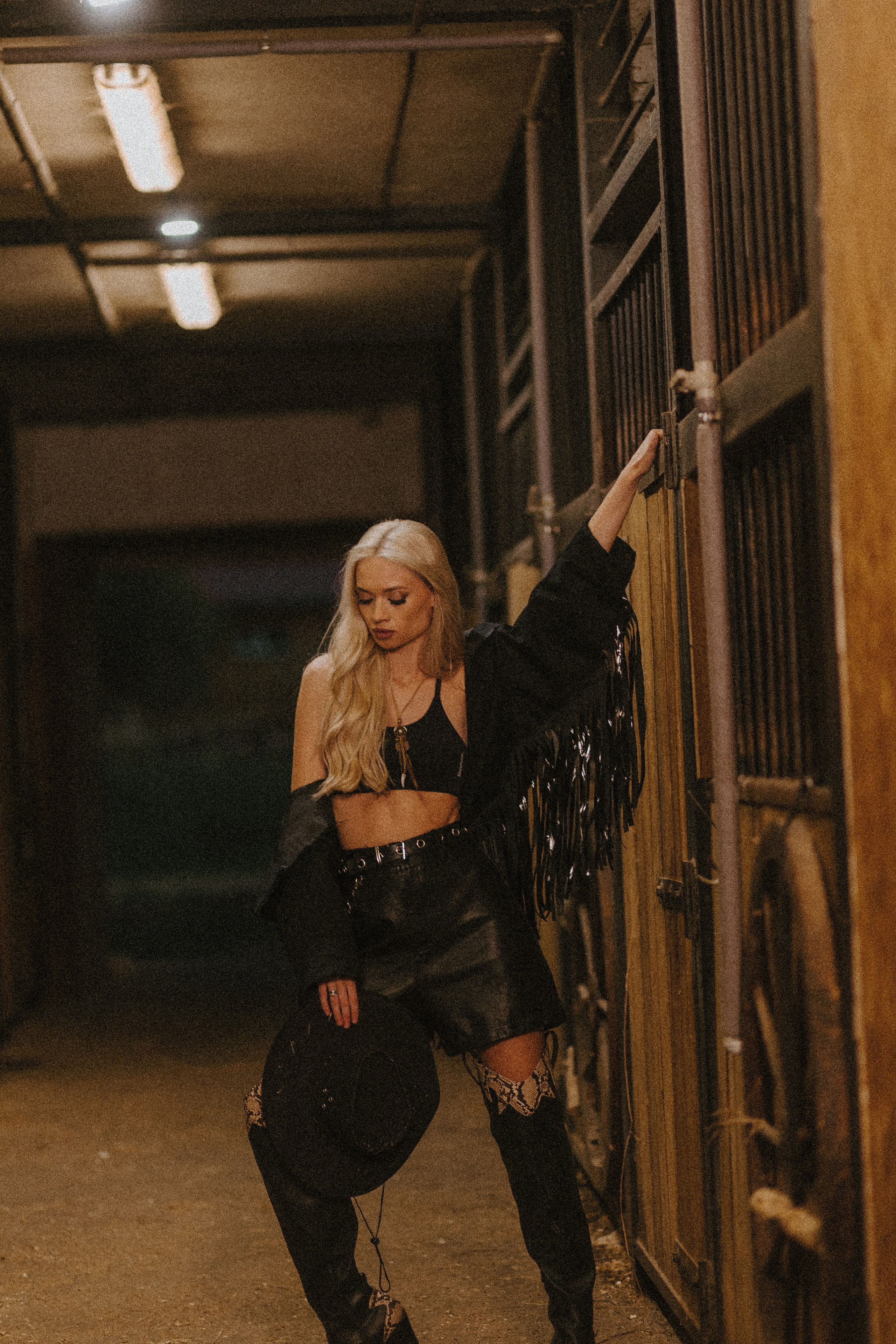 Надя «Вестерн». Павел Померанцев