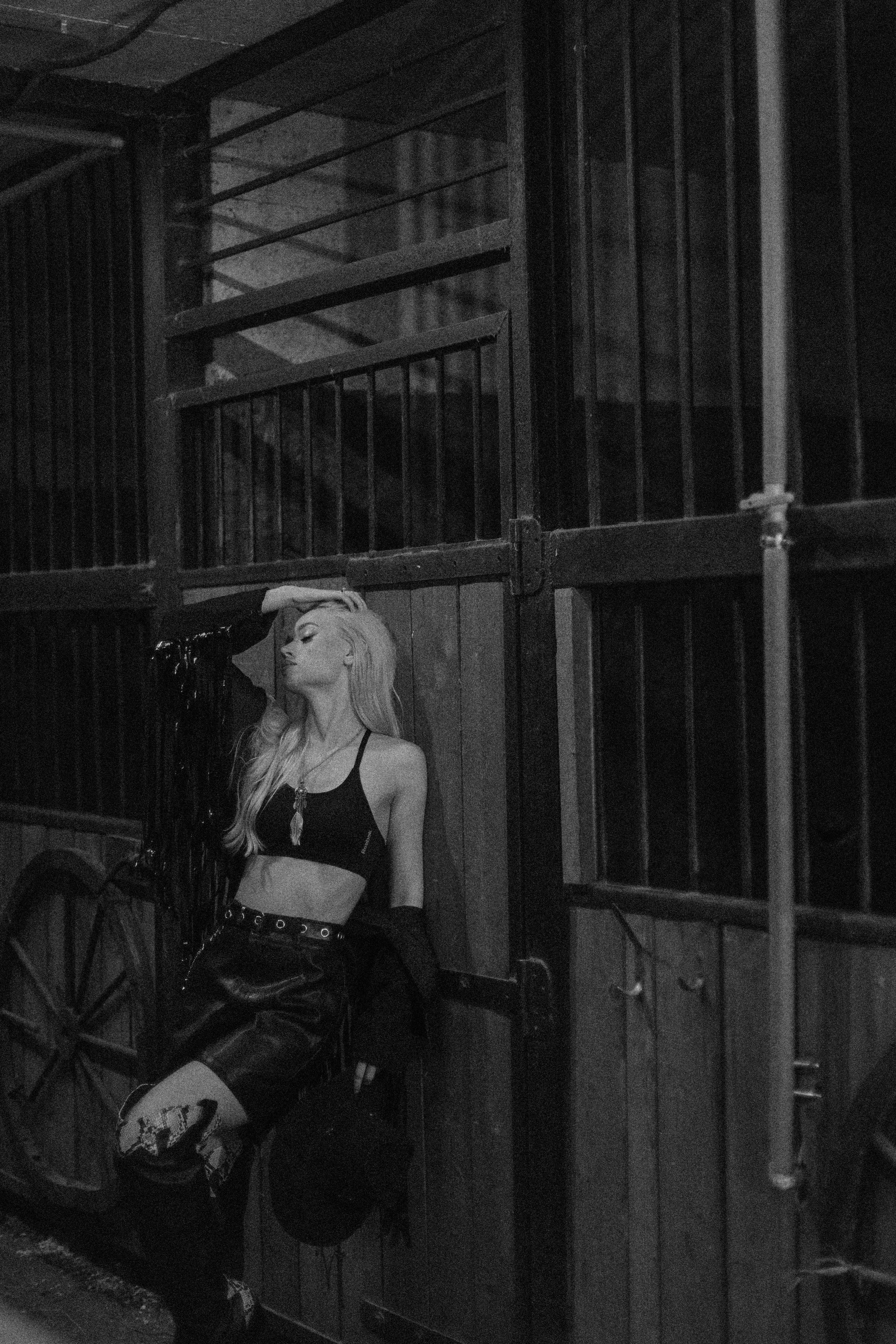 Надя «Вестерн». Павел Померанцев