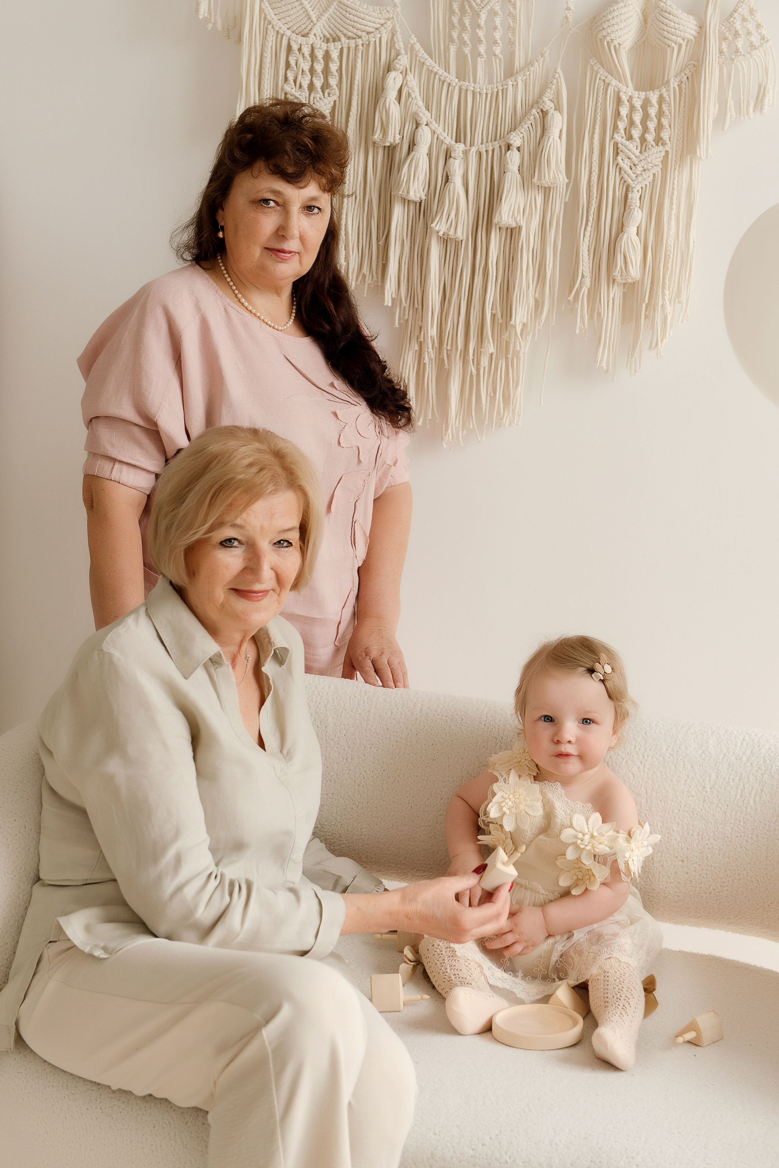 Семейная фотосессия 1 год в Москве. Детский фотограф в Долгопрудном и Москве