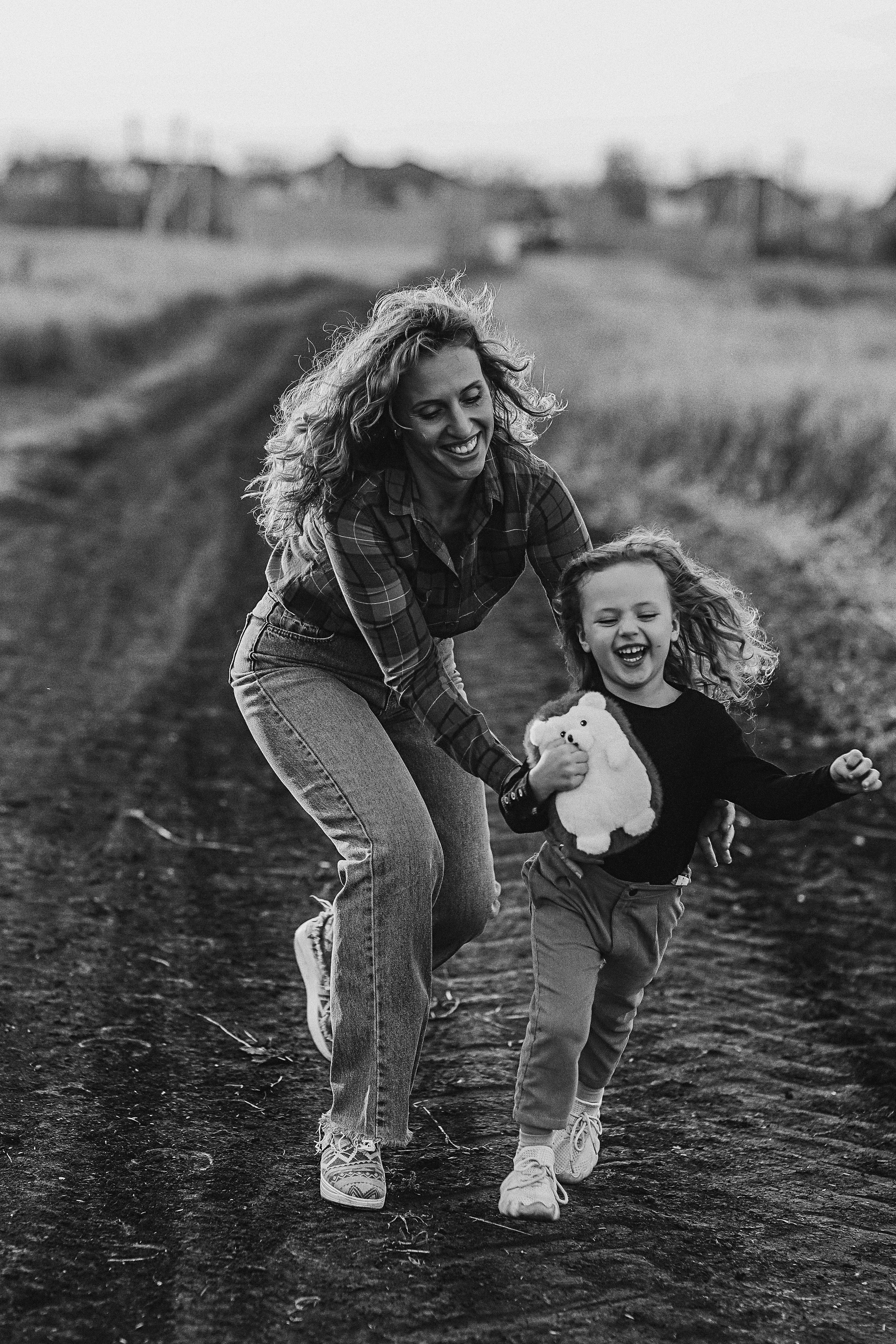 Поле. Семейный фотограф Тюмень, фотограф на роды Салмина Мария