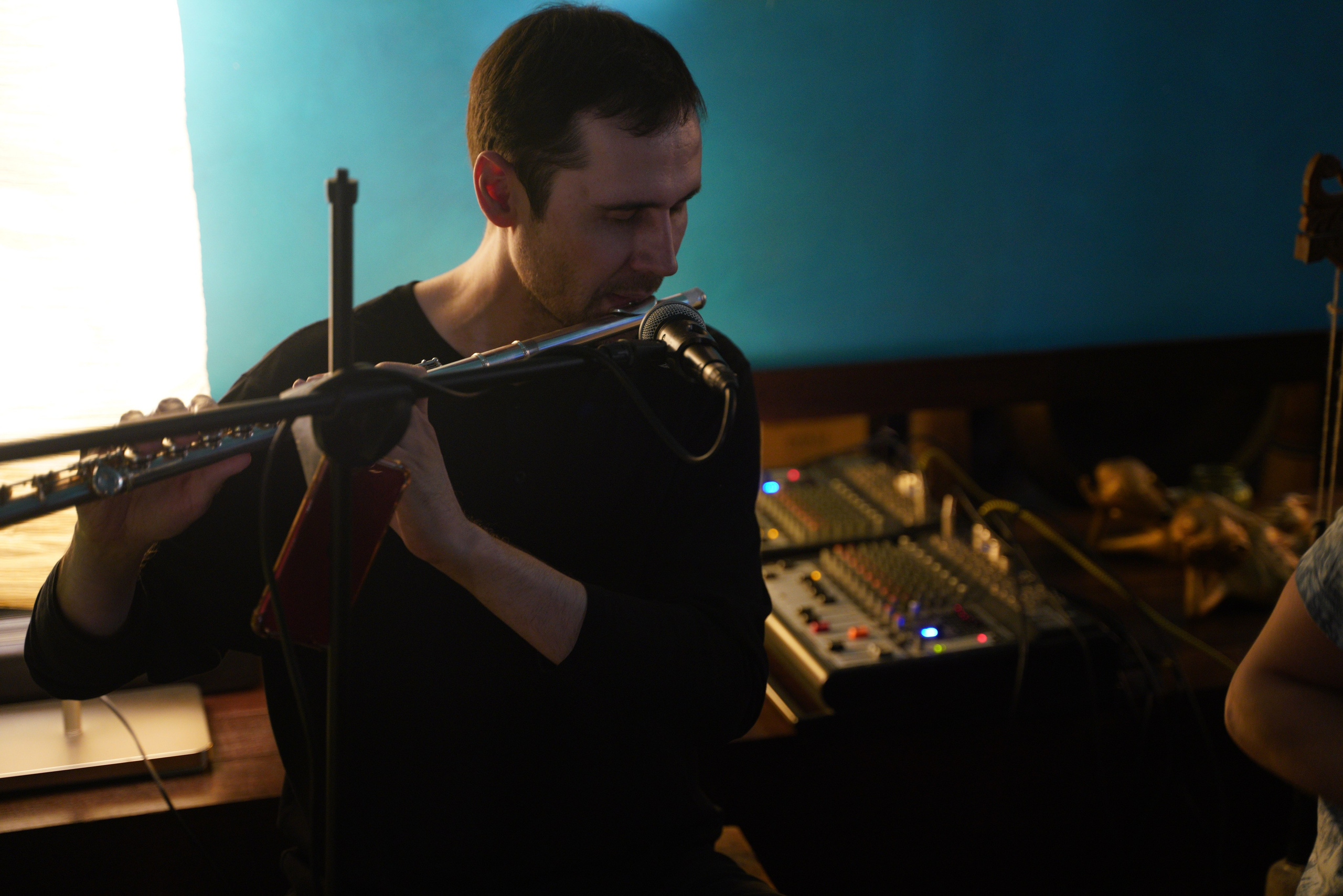 Выступление Forest jam project в Открытом в чайной Чаван. Портретный и репортажный фотограф Наталья Горобец