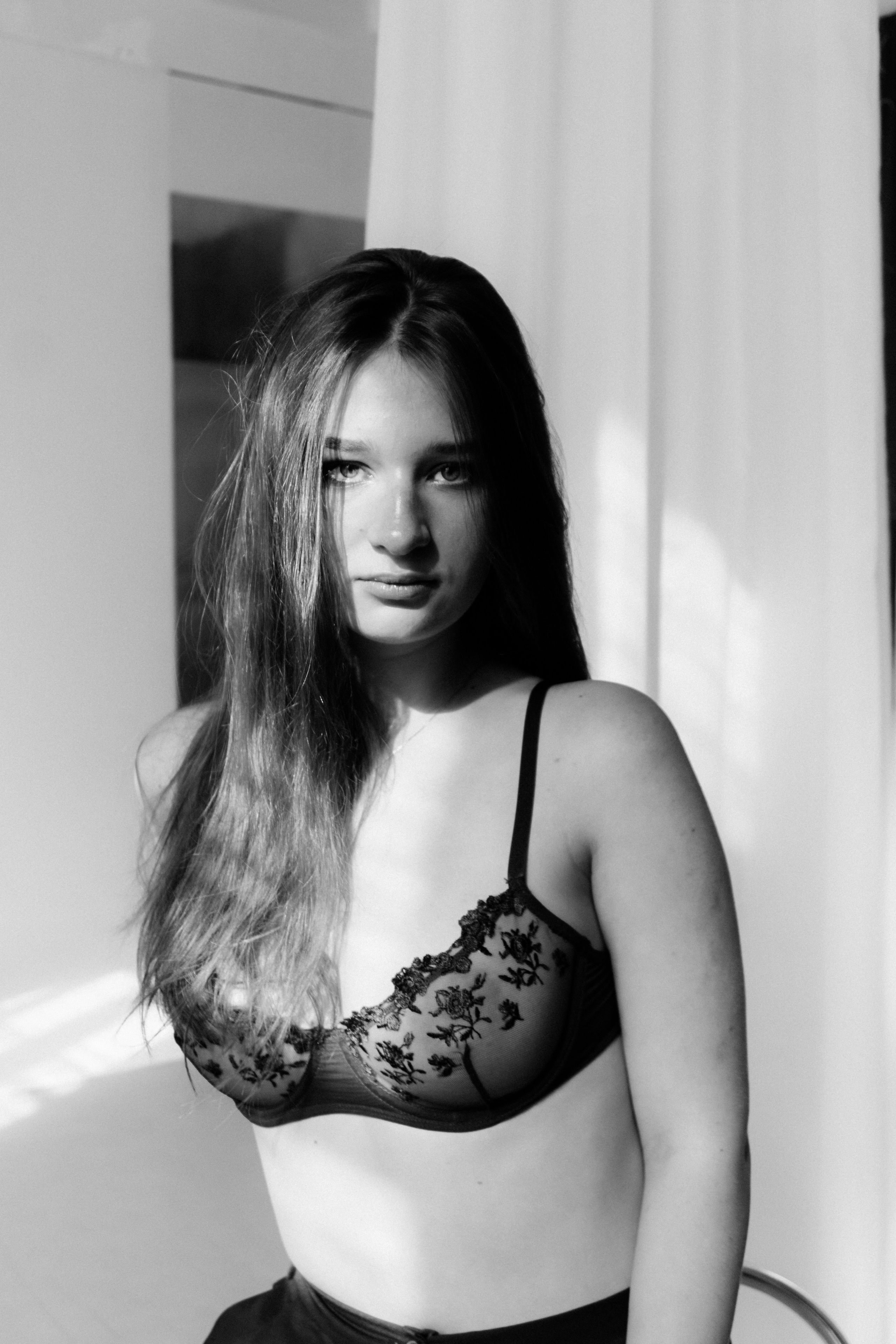 Alisa. Я — Алёна и я фотографирую красиво (е)