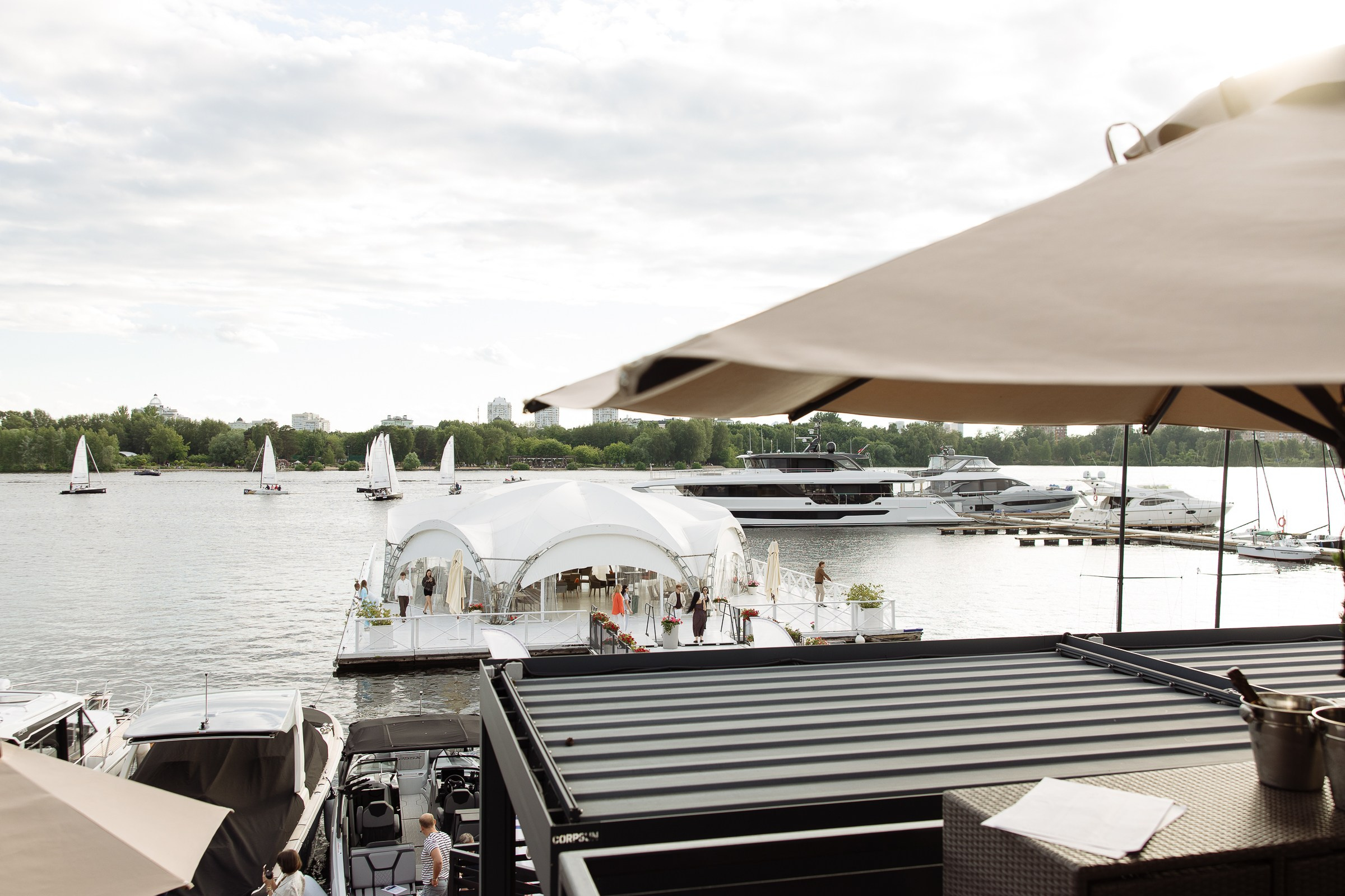 Выставка яхт и катеров. Ryal Yacht Club. Фотограф в Москве