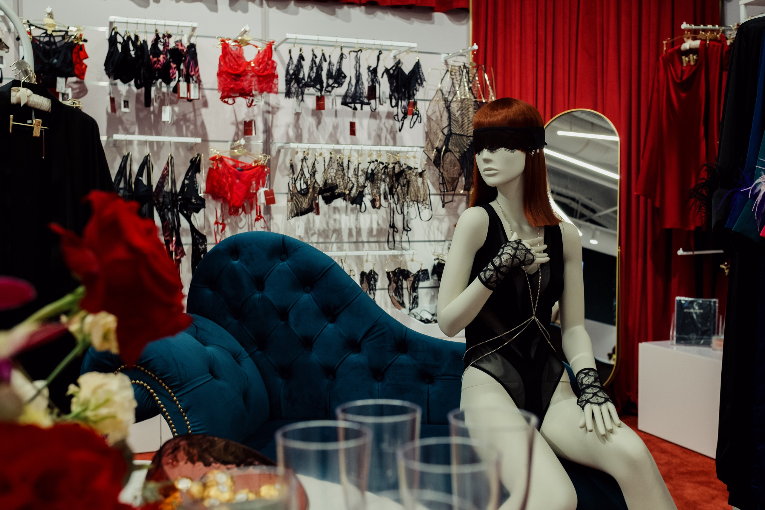 SCANDALE MANIERE. Репортажный и портретный фотограф в Москве Илья Спиридонов