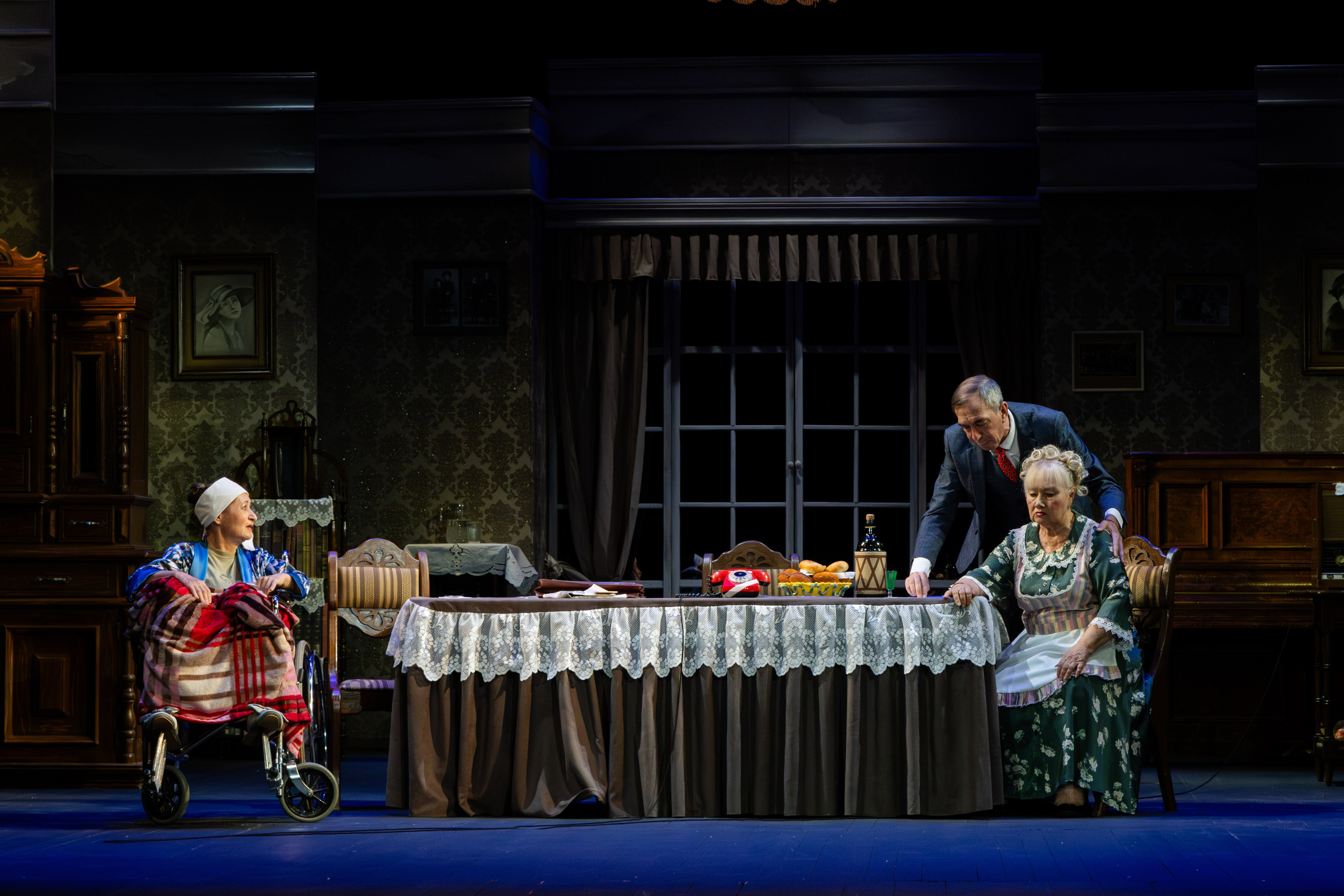 Театр Юного Зрителя «Отчаянные Тетки». Фотограф Марк Файзулин