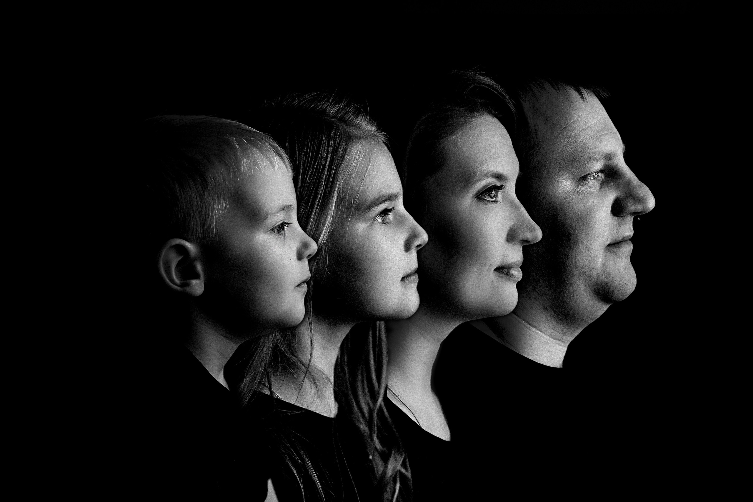 Профили. Семейный фотограф Тюмень, фотограф на роды Салмина Мария