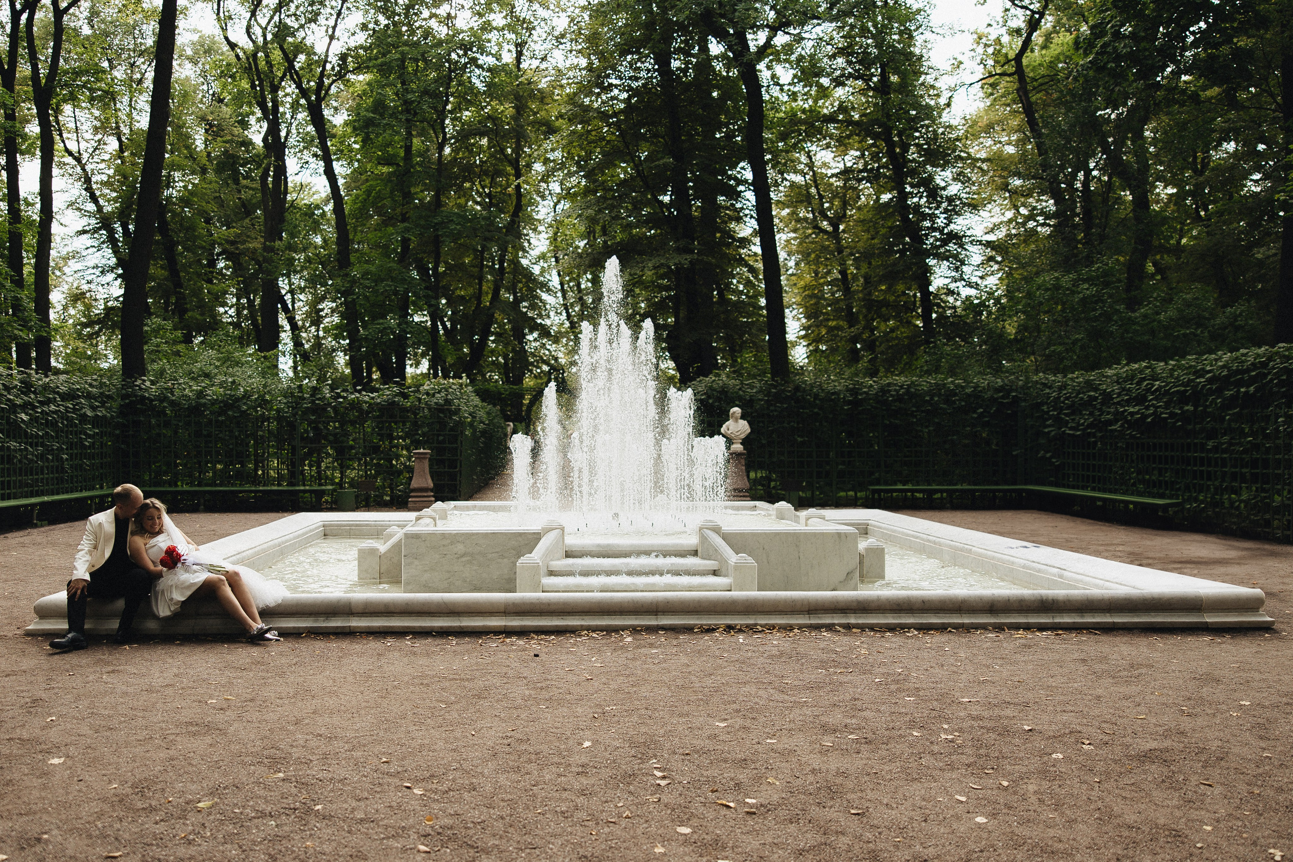 Когда я впервые увидел тебя, этот смех, ты мне напомнила по-моему сразу всех. Свадебный фотограф в Санкт-Петербурге Баженова Алина