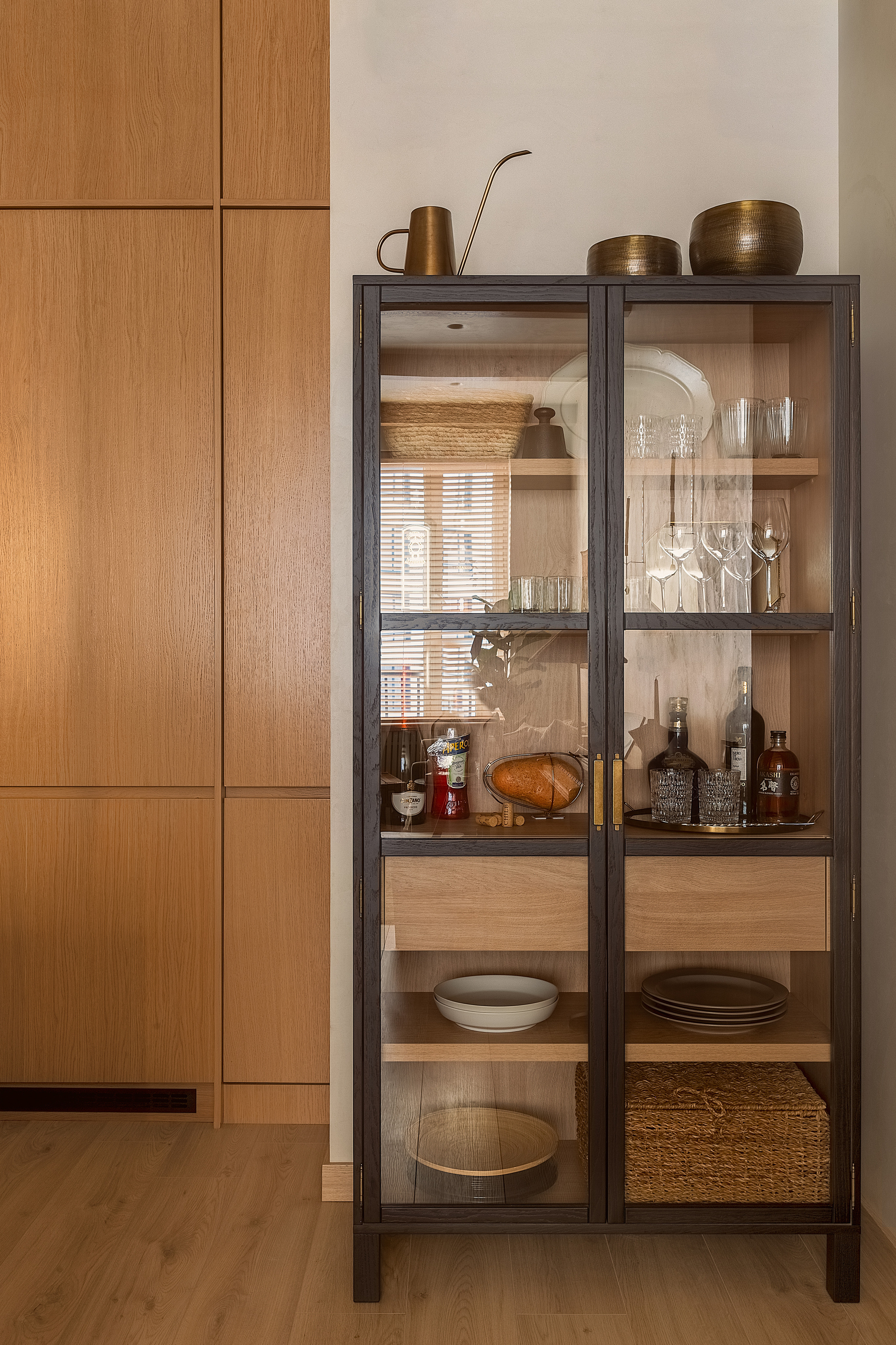 Duna Interiors — Metropole. Roman Yakunin — interior photographer in Almaty, Kazakhstan