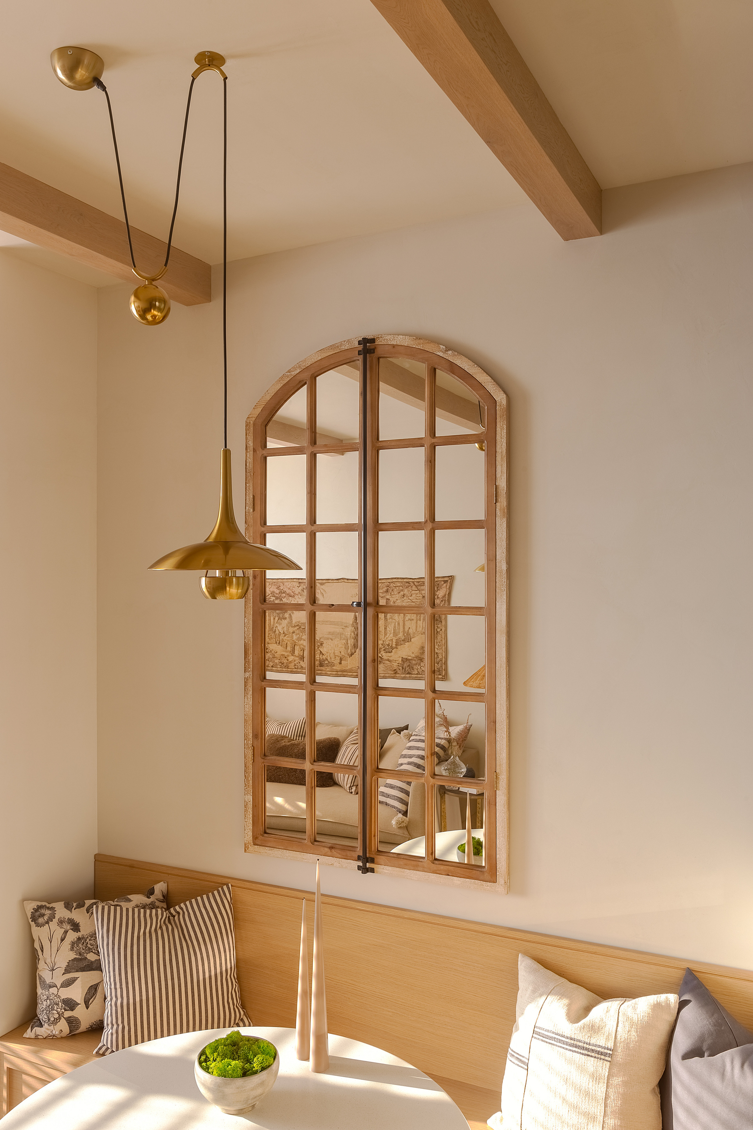 Duna Interiors — Metropole. Roman Yakunin — interior photographer in Almaty, Kazakhstan