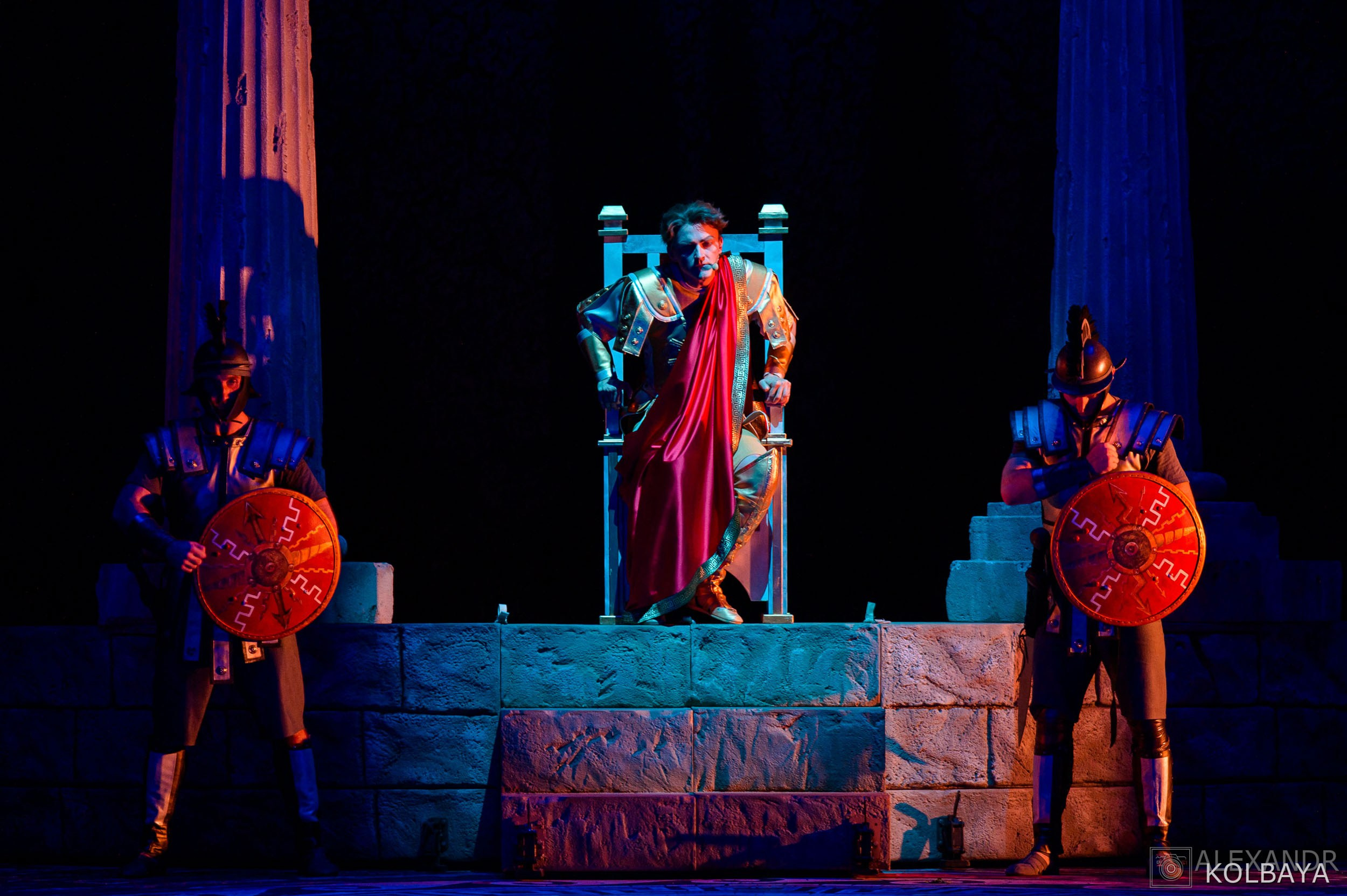 Фоторепортаж со спектакля Гладиатор в Театре Терезы Дуровой. Концертный и театральный репортажный фотограф в Москве Александр Колбая
