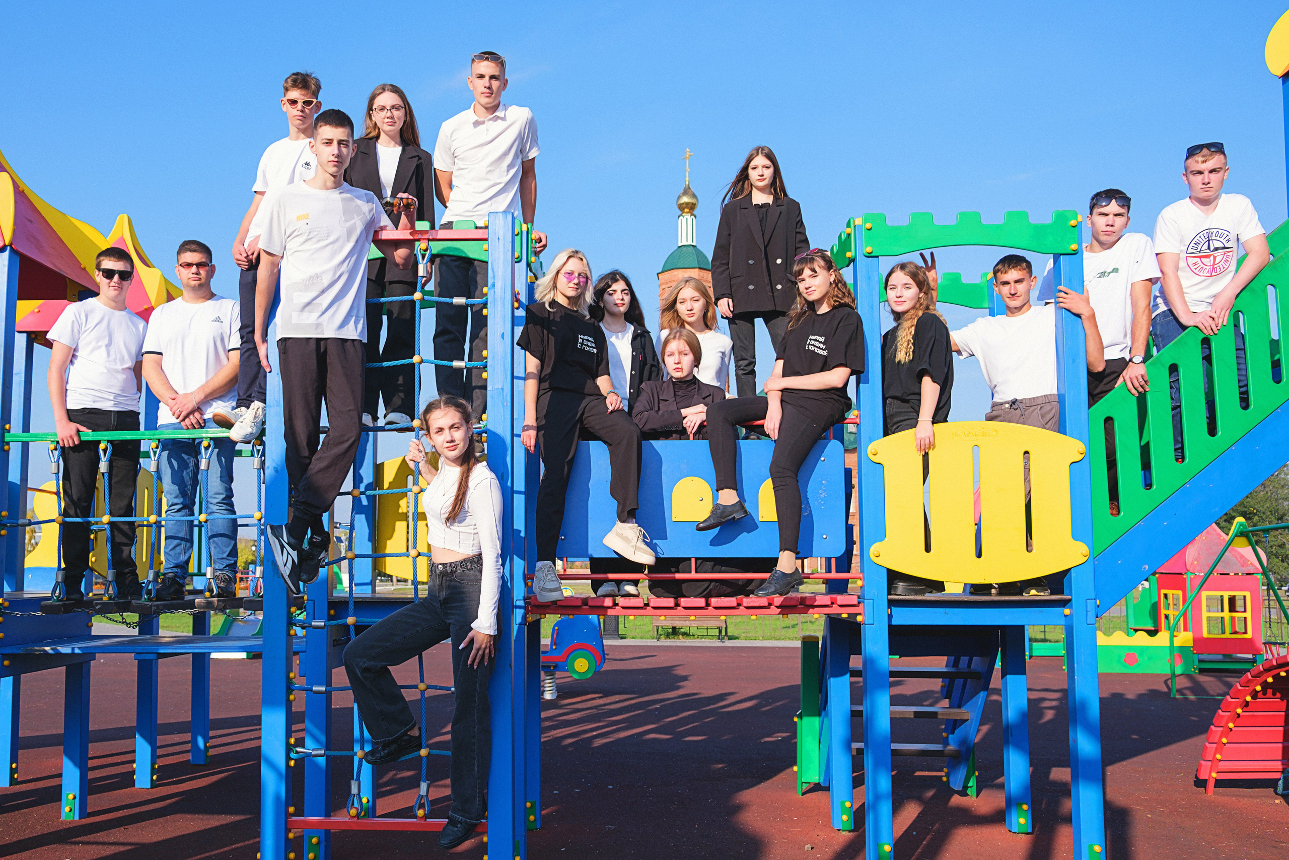 Выпускной альбом 2024. Фотограф и видеограф в Омск/Москва Сащенко Лера