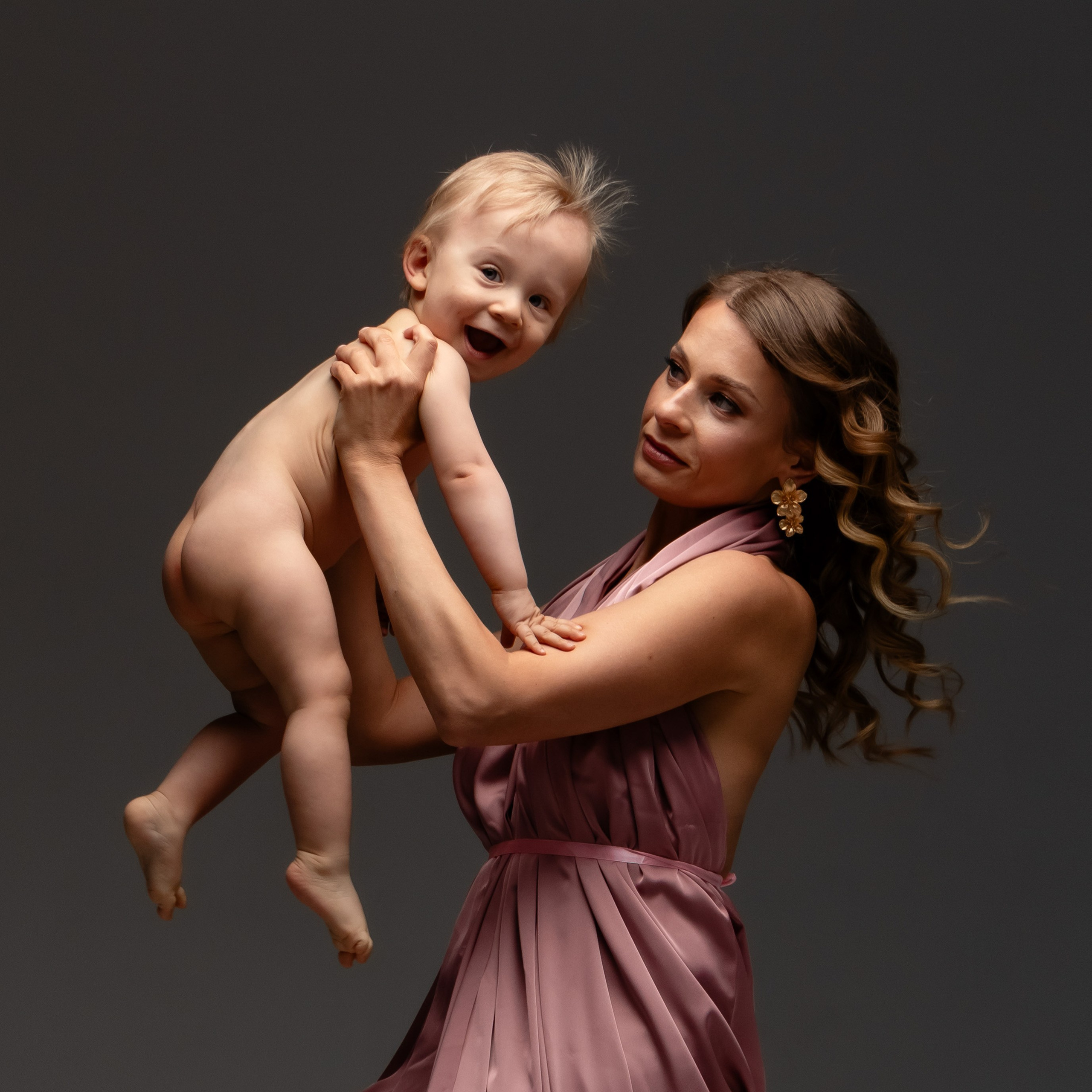 Лиза Кутанина — профессиональный семейный и портретный фотограф в Жуковском |Съемка в студии | Фотосессии в Жуковском и Раменском