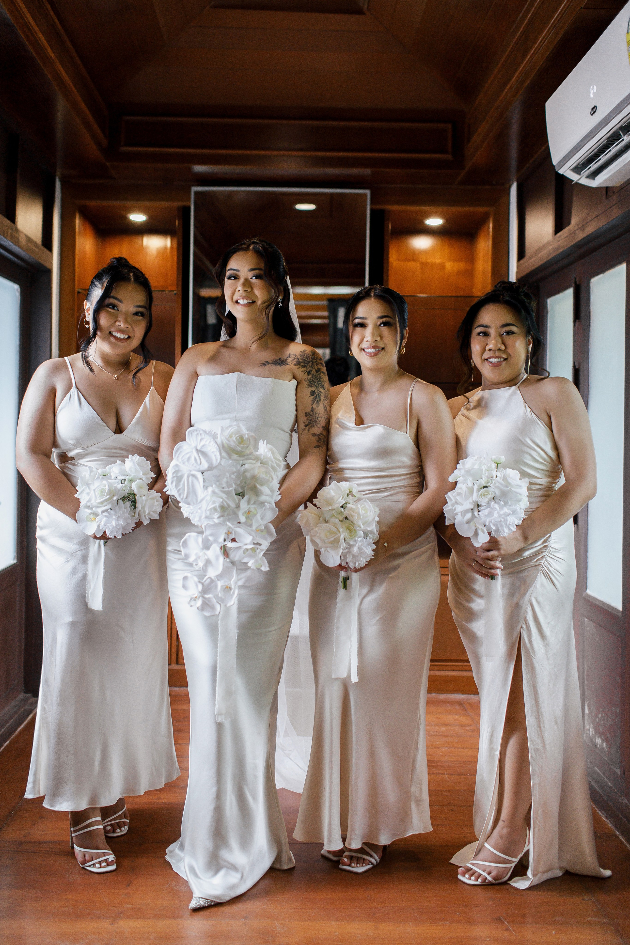 Wedding in Phuket at the Thavorn Hotel. Photographer in Phuket. Photographer Thailand