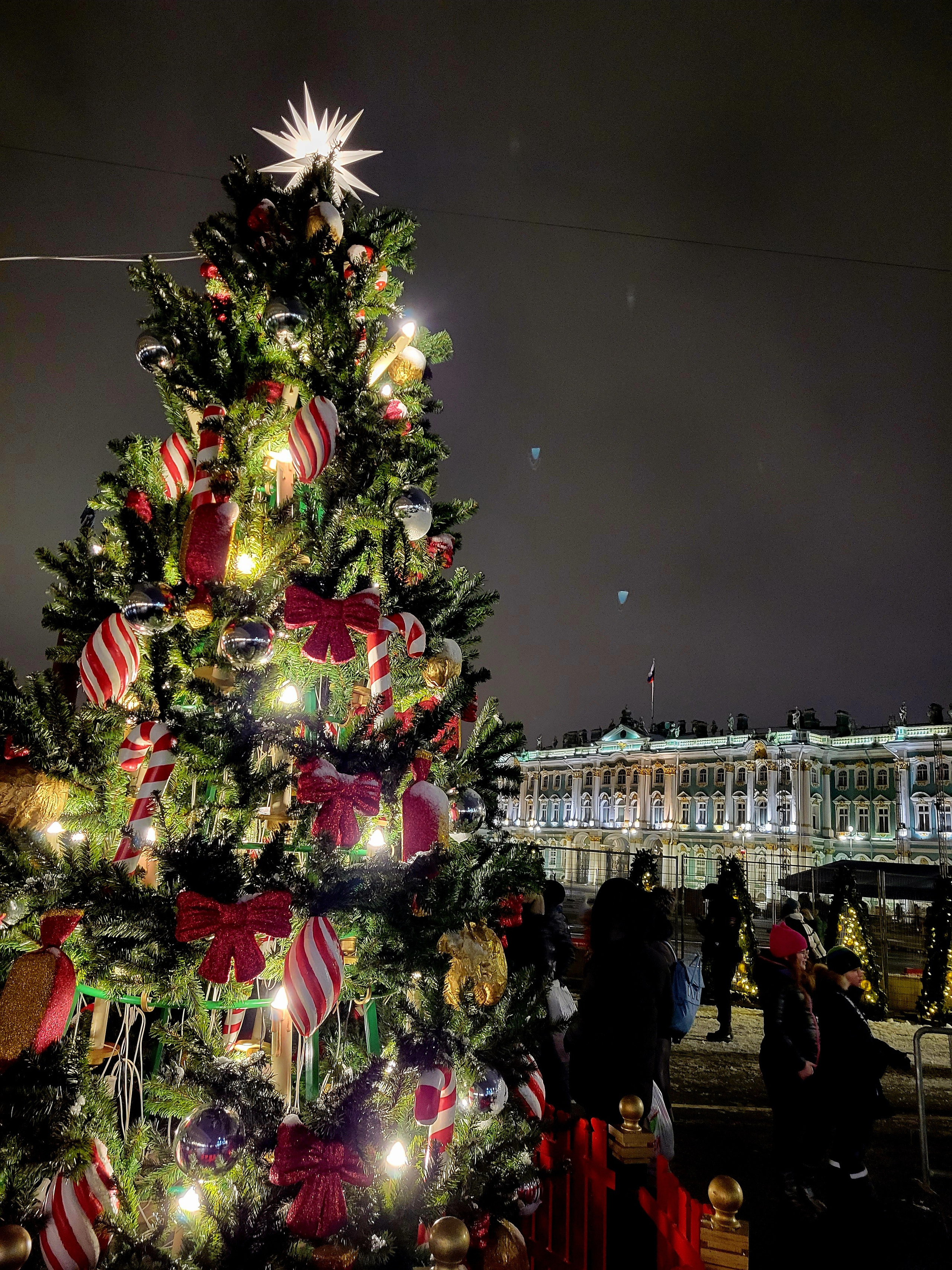 С Наступающим!!! Пусть он будет добрым и ярким!