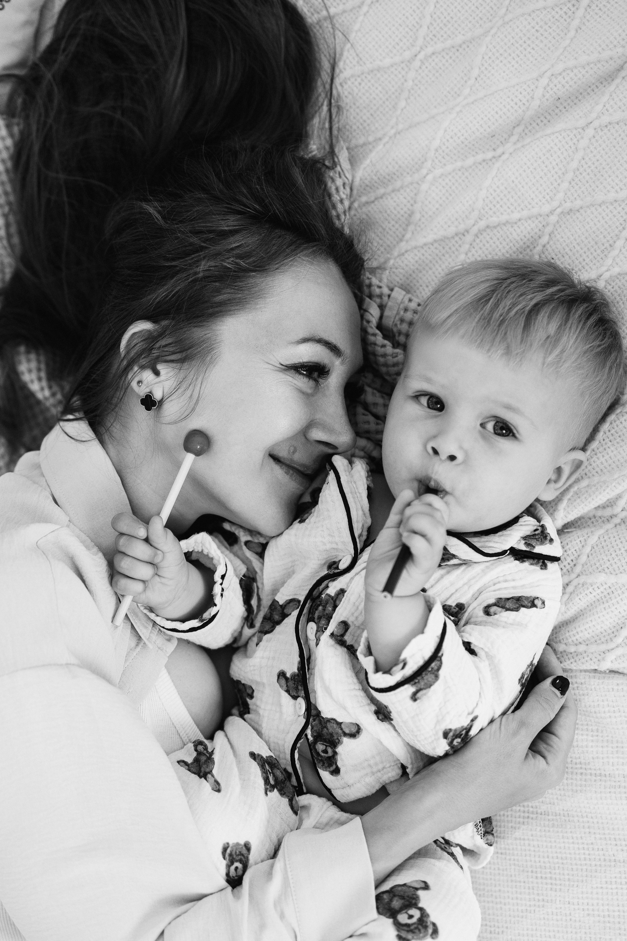 Людмила с Сонечкой и Ваней в студии. Семейный фотограф в Москве Марина Петра