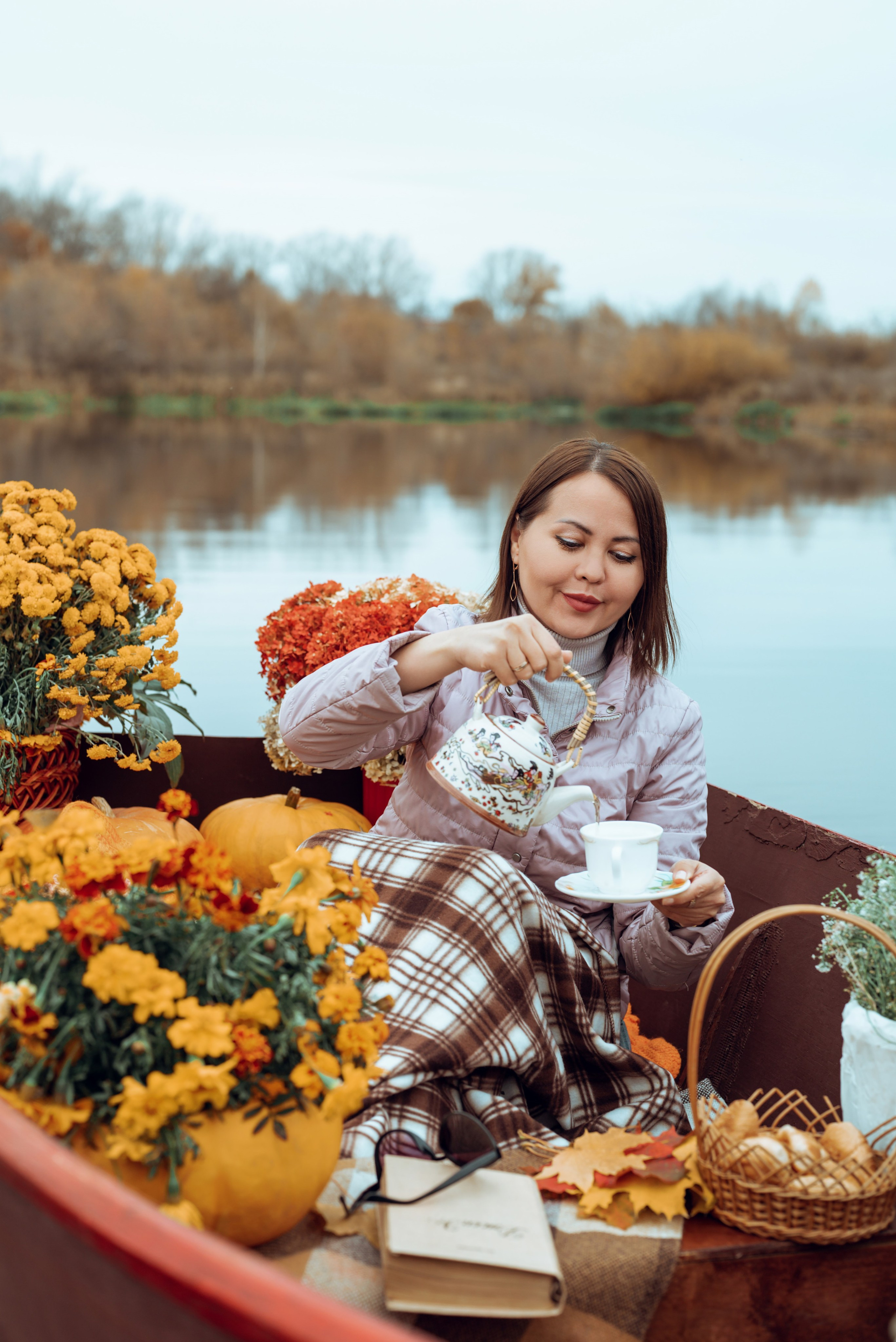 Фотопроект с осенней лодкой. Фотограф в городе Салават