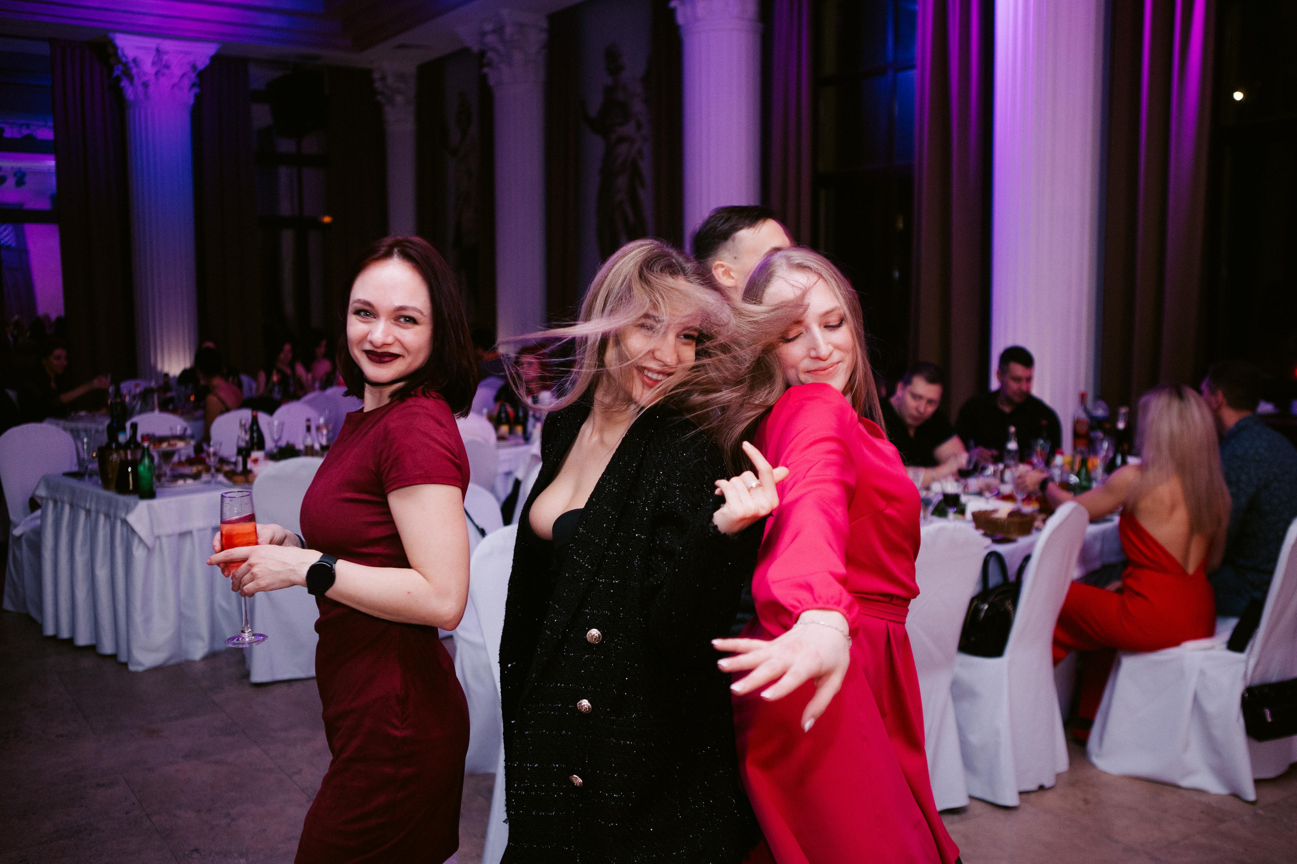 Корпоратив Икс-Фит. Photographer and videographer for wedding in Italy: Rome, Milan, Venic