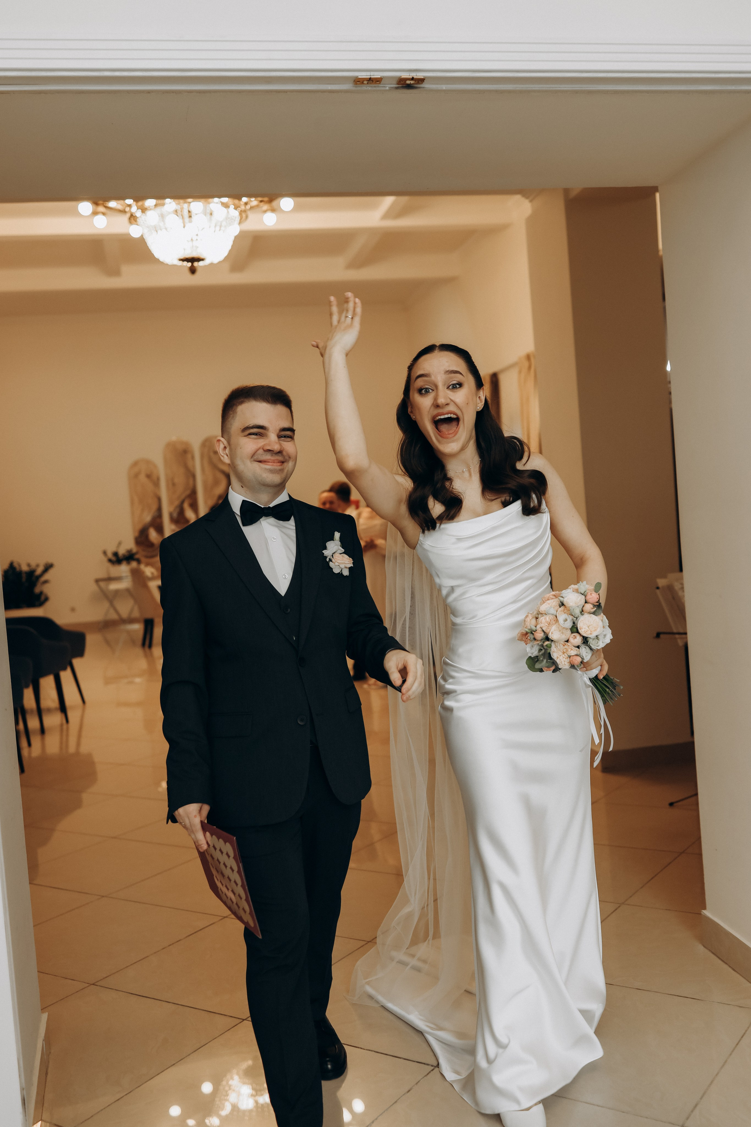 К&П. ЗАГС ВДНХ + прогулка. Диана Чечель. Свадебный и семейный фотограф в Москве