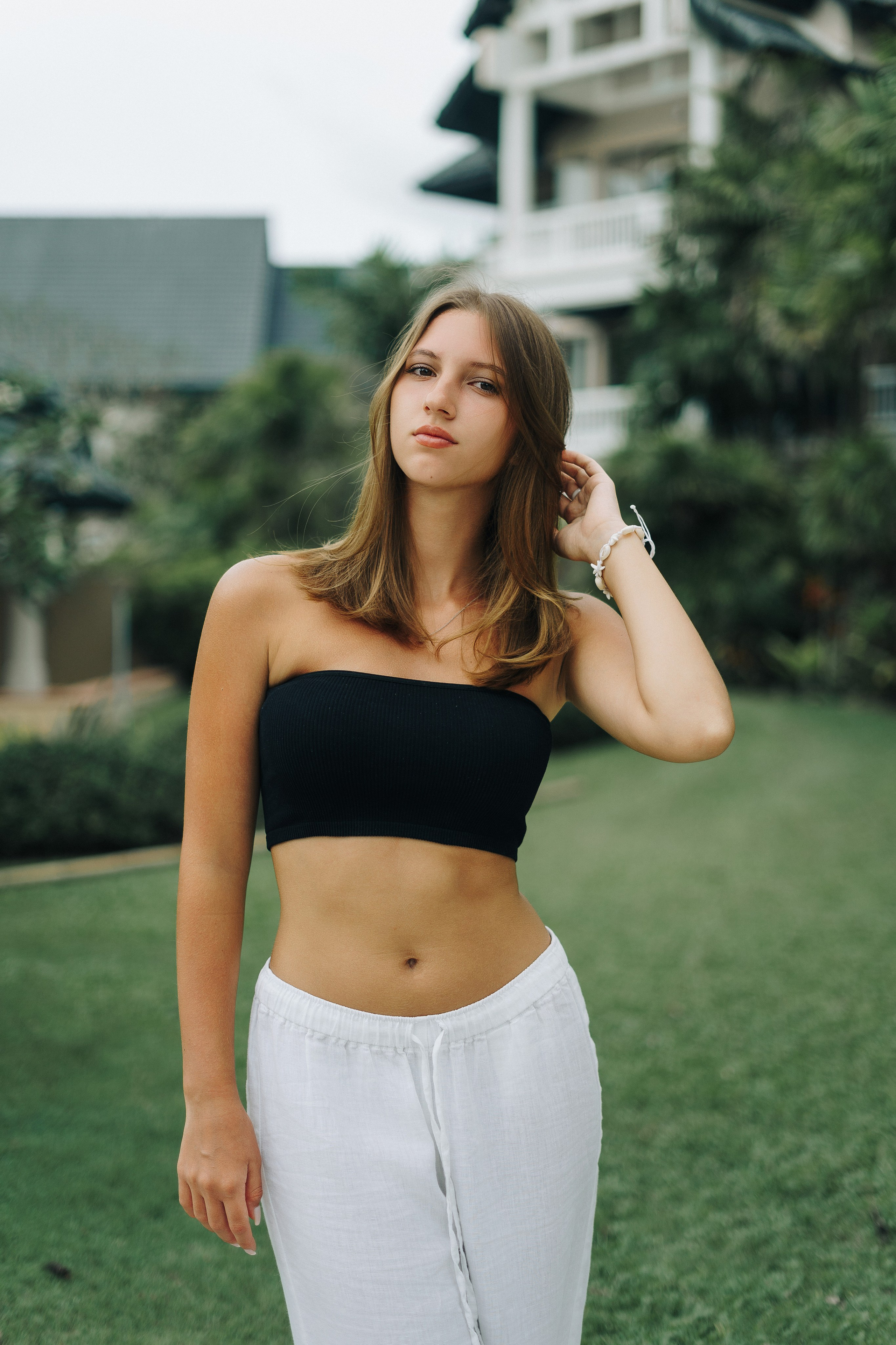 Family photoshoot. Professional Wedding Photography, Portraits, and Studio Photoshoots in Phuket