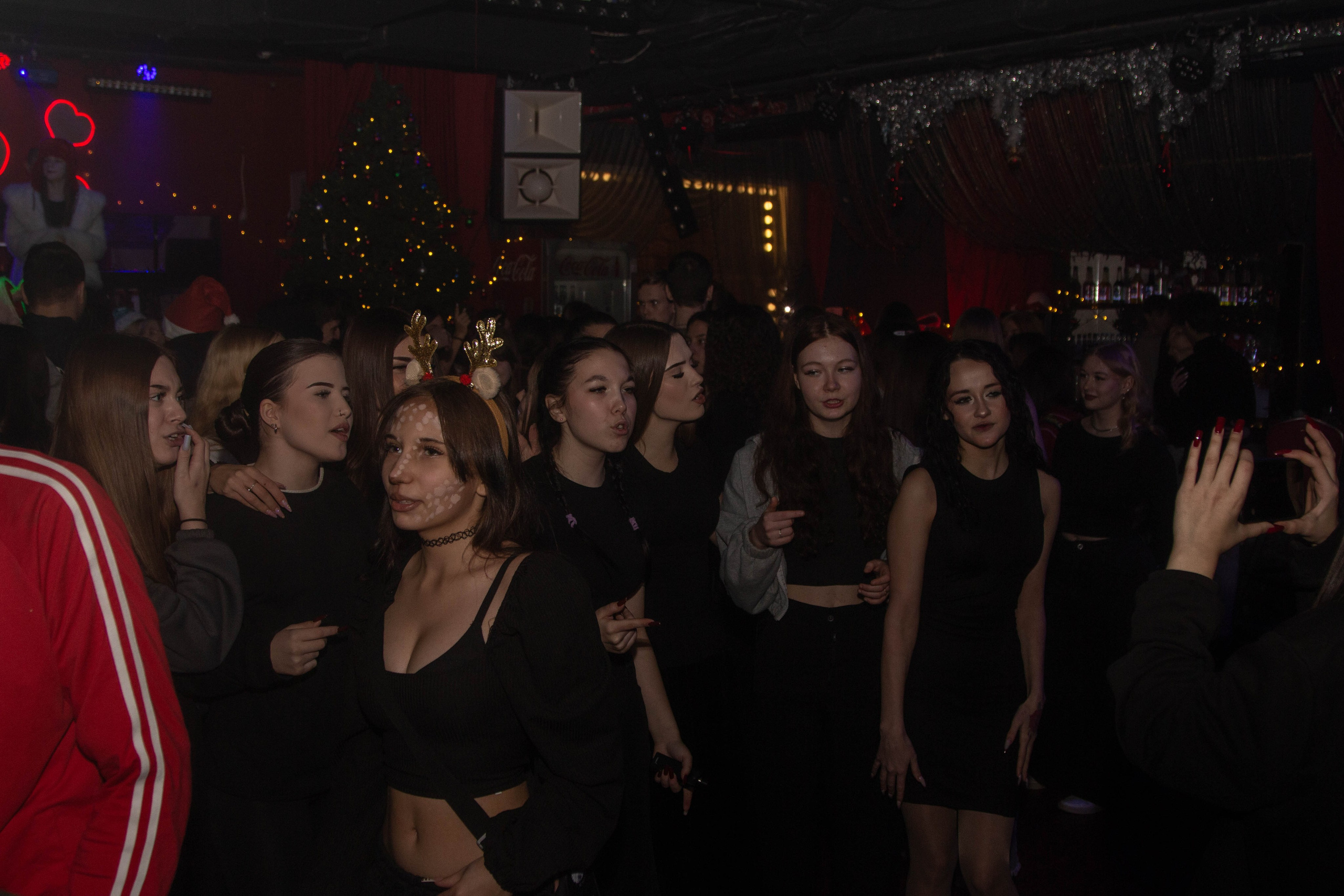 Клуб Serdce. Ладно