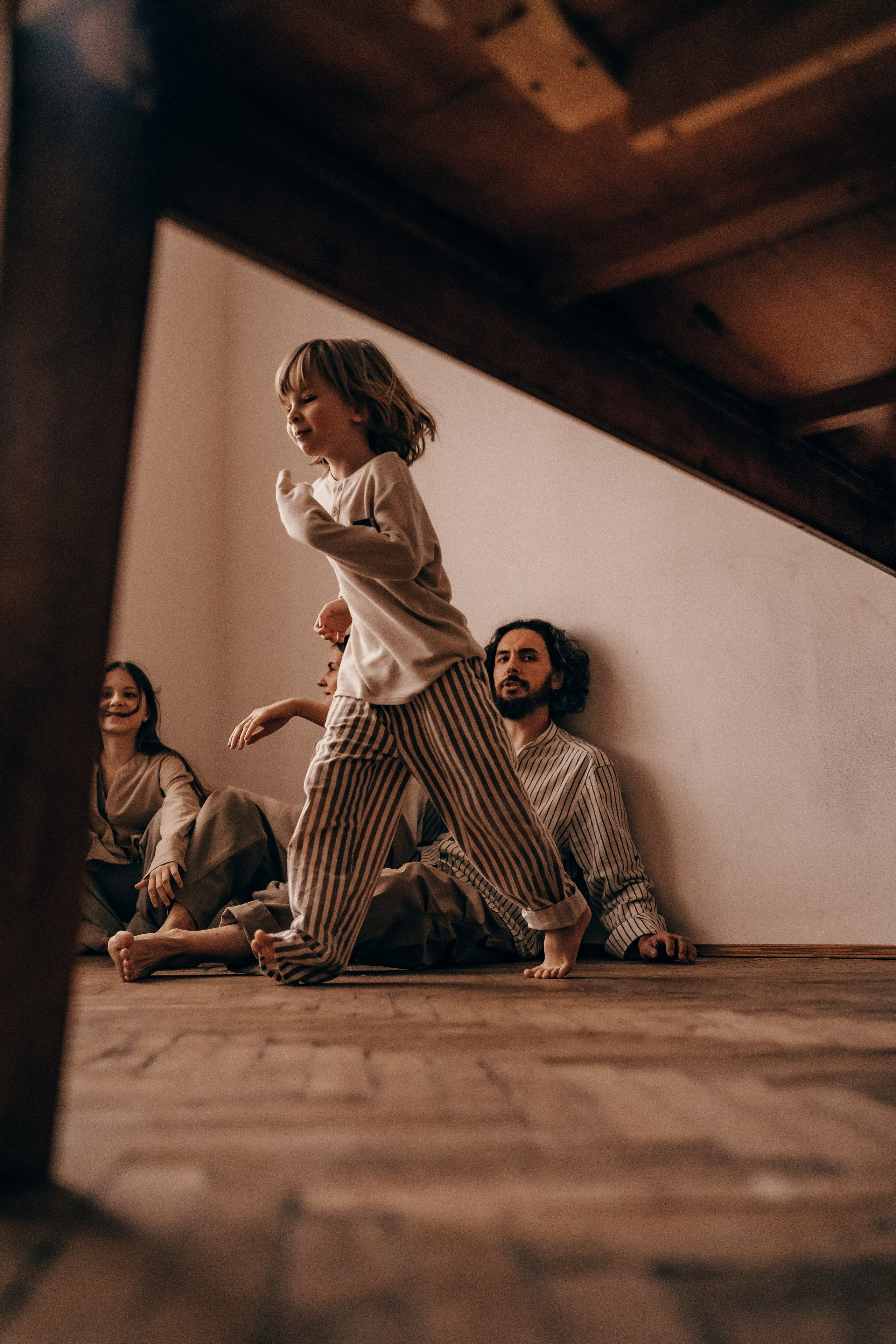 Объятья и немного баловства. Главная