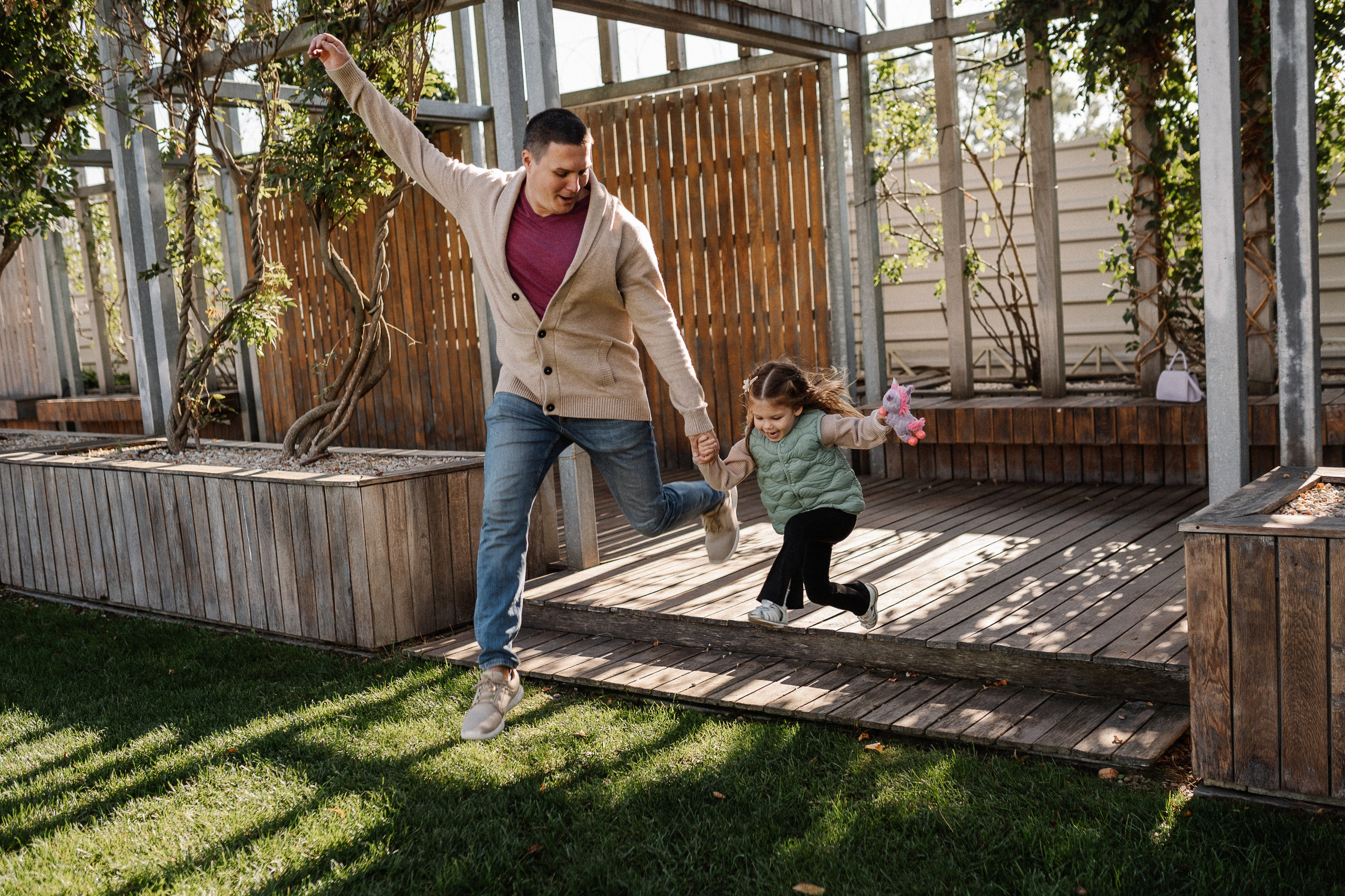 Женёк, Артём и Света в парке. Семейный и детский фотограф в Краснодаре