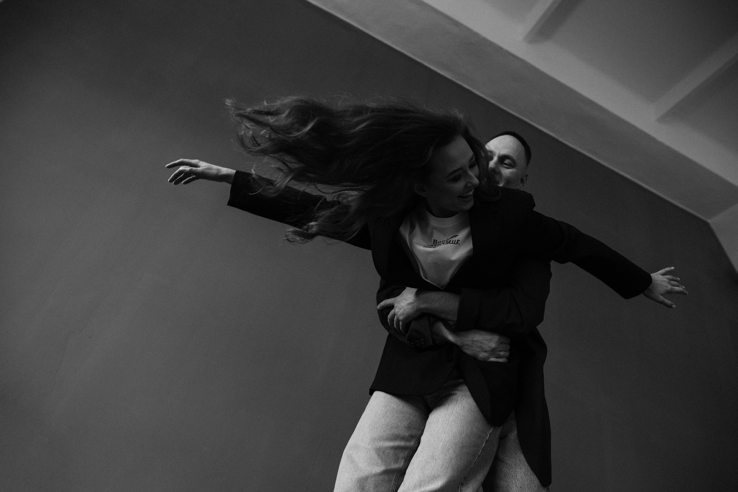 Любовь в белом зале. Варвара Синицына: семейный фотограф в Москве