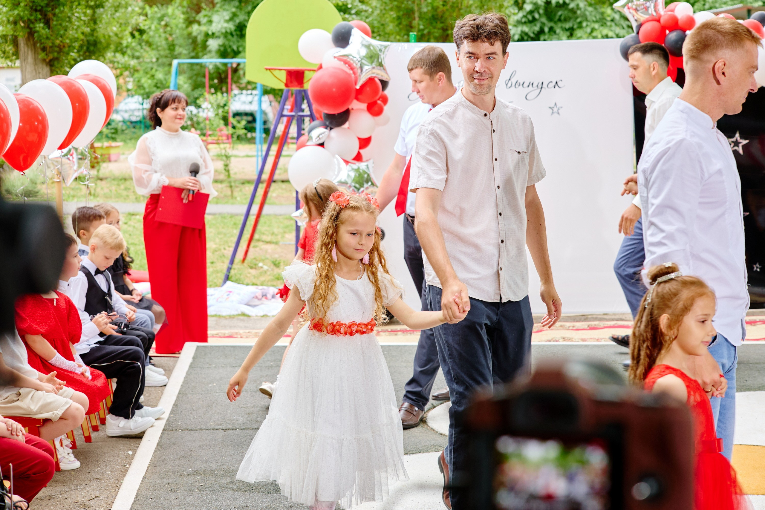 Выпускной 45 сад. Фотограф Выпускные альбомы Таганрог Сергей Коробченко