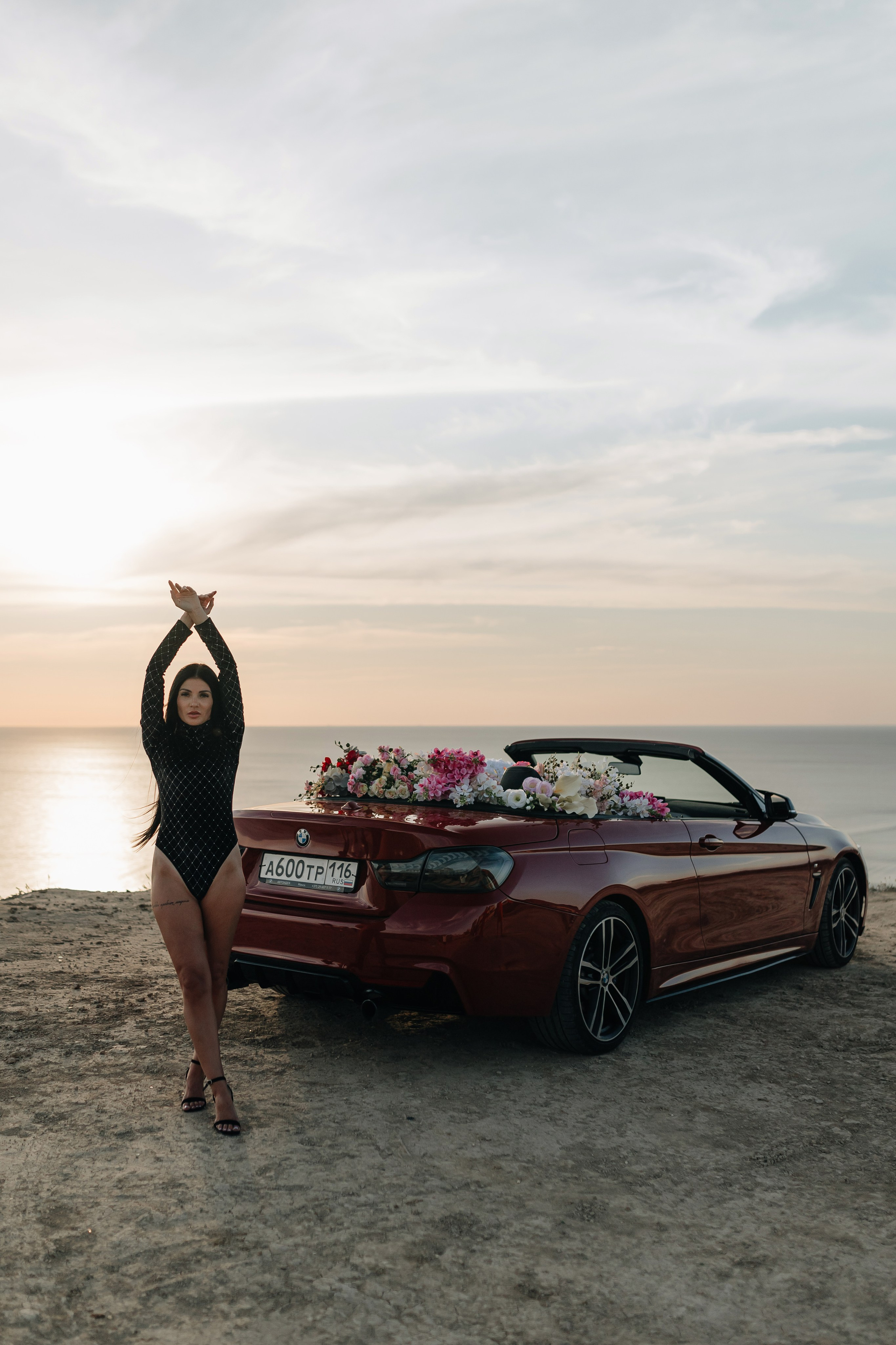 На кабриолете. Фотограф Трифон Мира