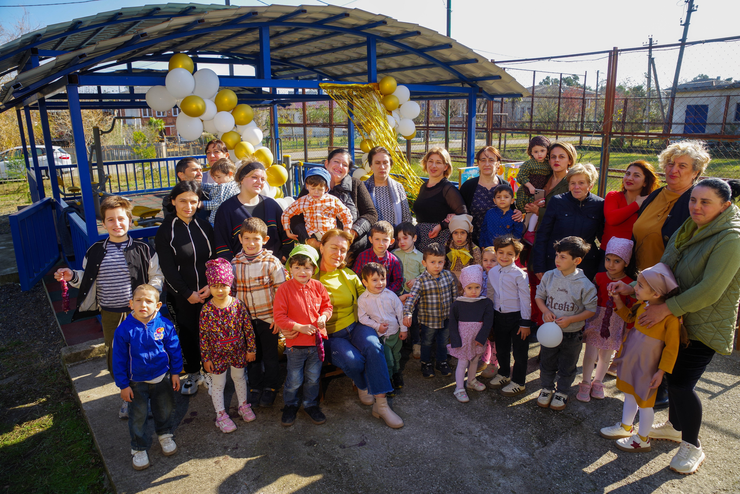 Детский сад в Менджи. Портретный фотограф Денис Милютин