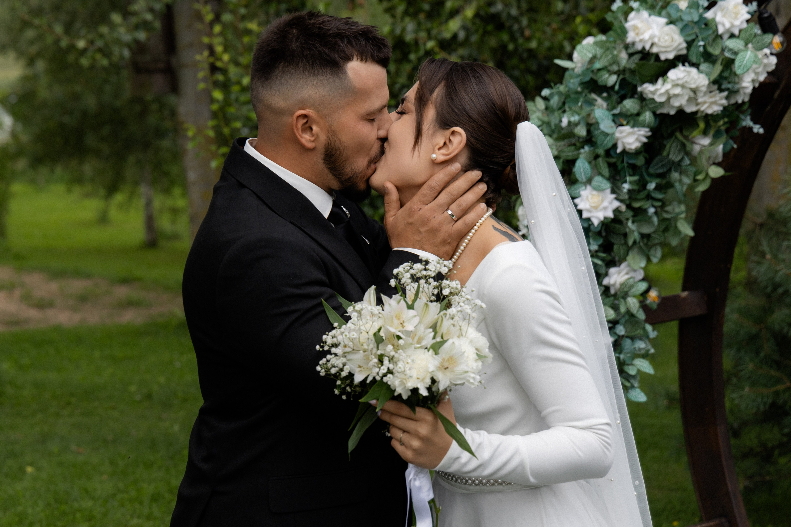 Свадебная фотосессия в агроусадьбе Лабодянка в Минске. Свадебный фотограф в Минске/Беларуси Сергей Спиридонов