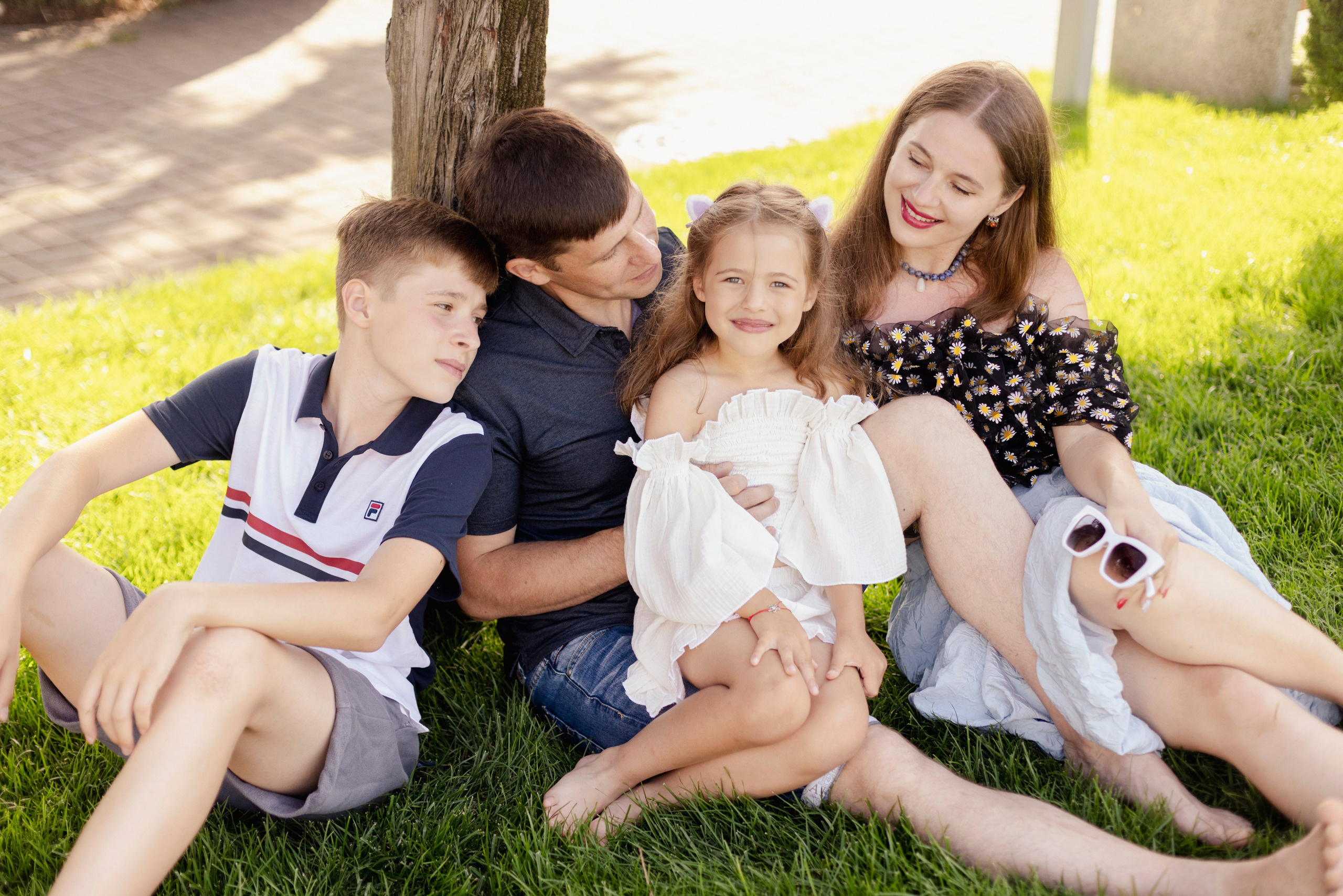 Радостные моменты в тени кипарисов. Reportage and staged photographer Natalia Sannikova