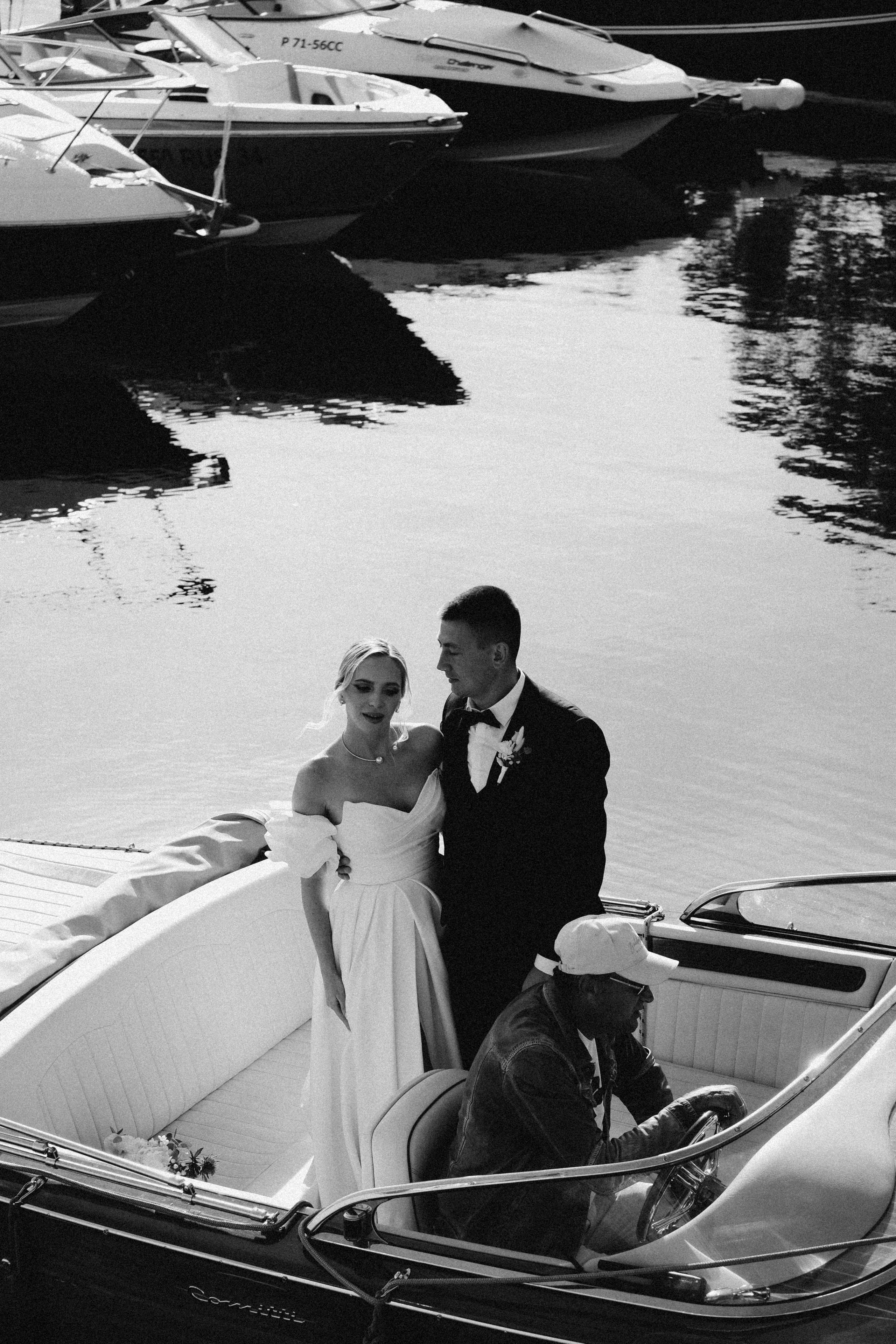 СВАДЕБГНАЯ ПРОГУЛКА ПО КАНАЛ САНКТ-ПЕТЕРБУРГА НА КАТЕРЕ. Профессиональный фотограф, Санкт-Петербург — Виктория Богомолова