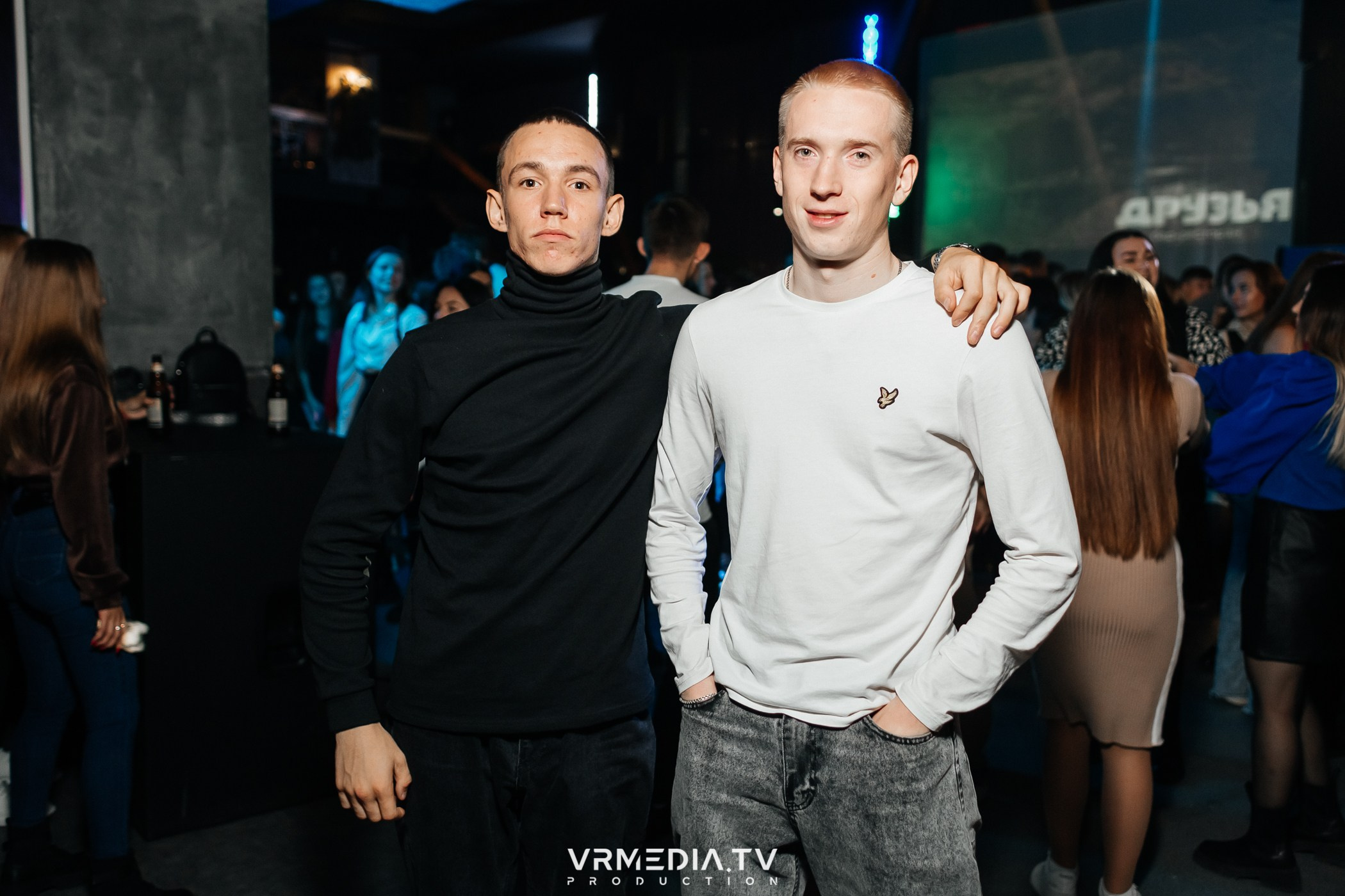 Friends party в баре «Друзья»
