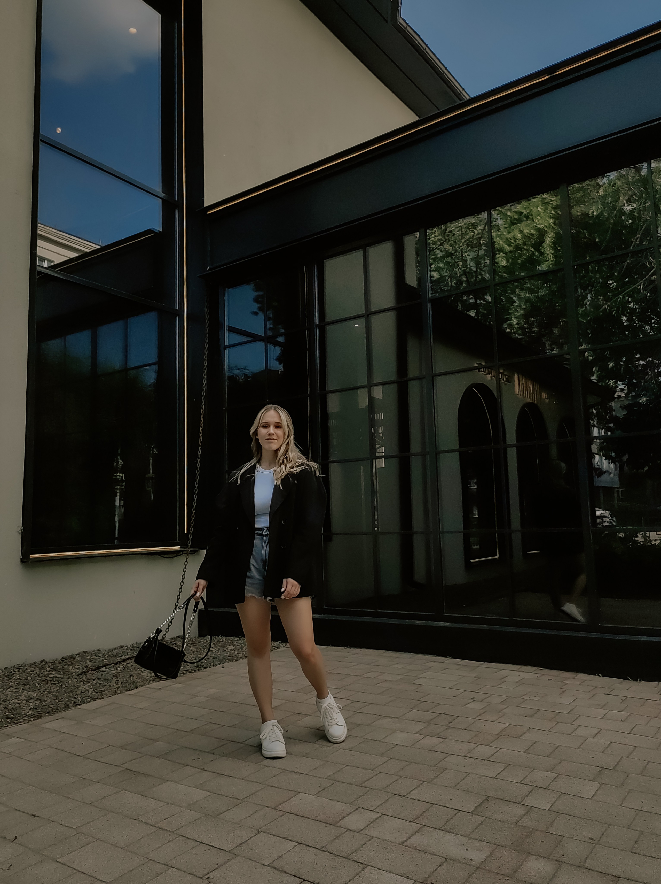 Юлия. Мобильная съёмка. Фотограф Регина Крикунова г. Красноярск