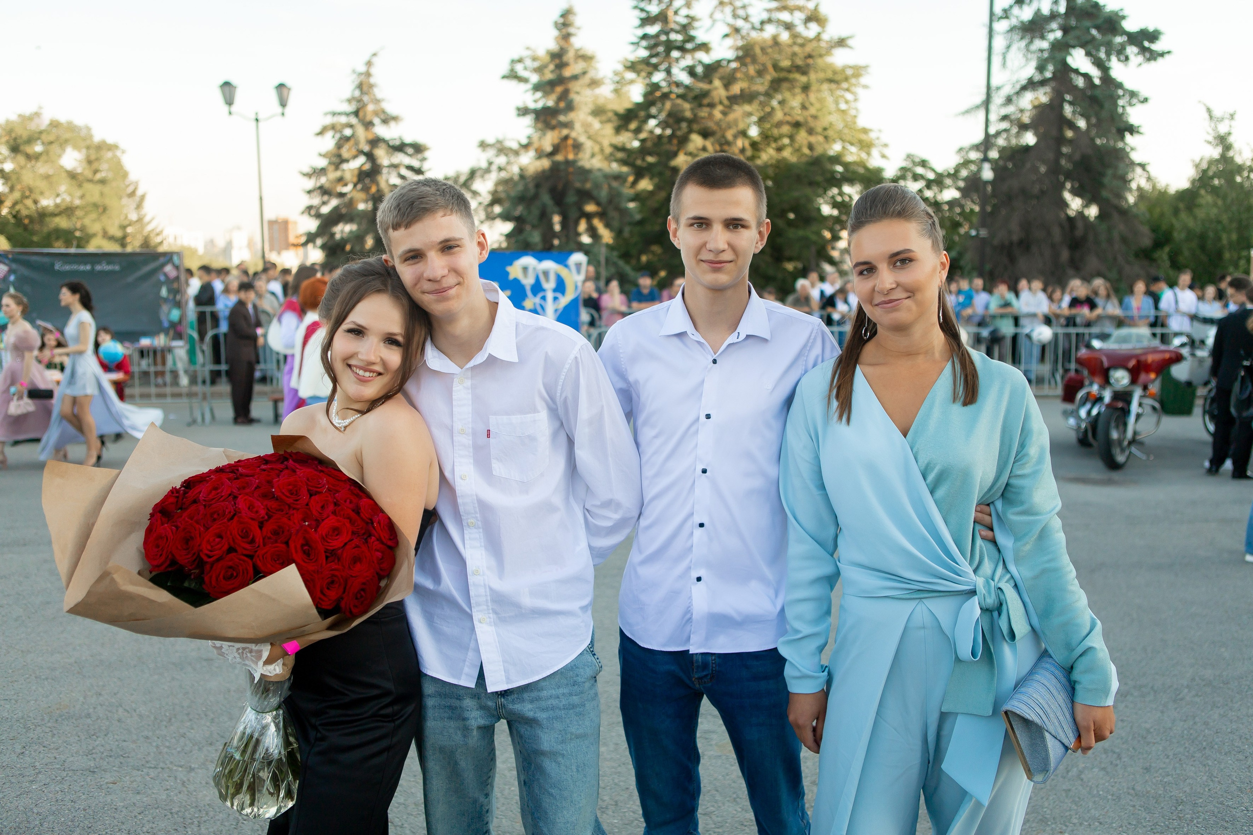 Выпускной Гимназия 12 2024 г. Свадебный и портретный Фотограф в Липецке Дмитрий Котюков