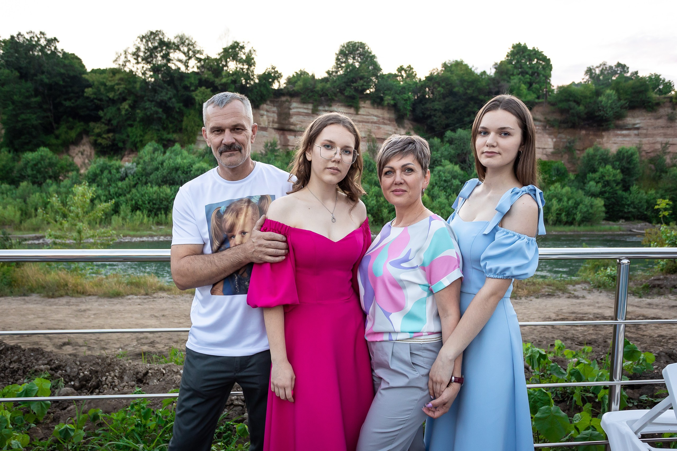 Вручение аттестата и выпускной вечер. Выпускные альбомы Майкоп, Краснодар Елена Золотарева