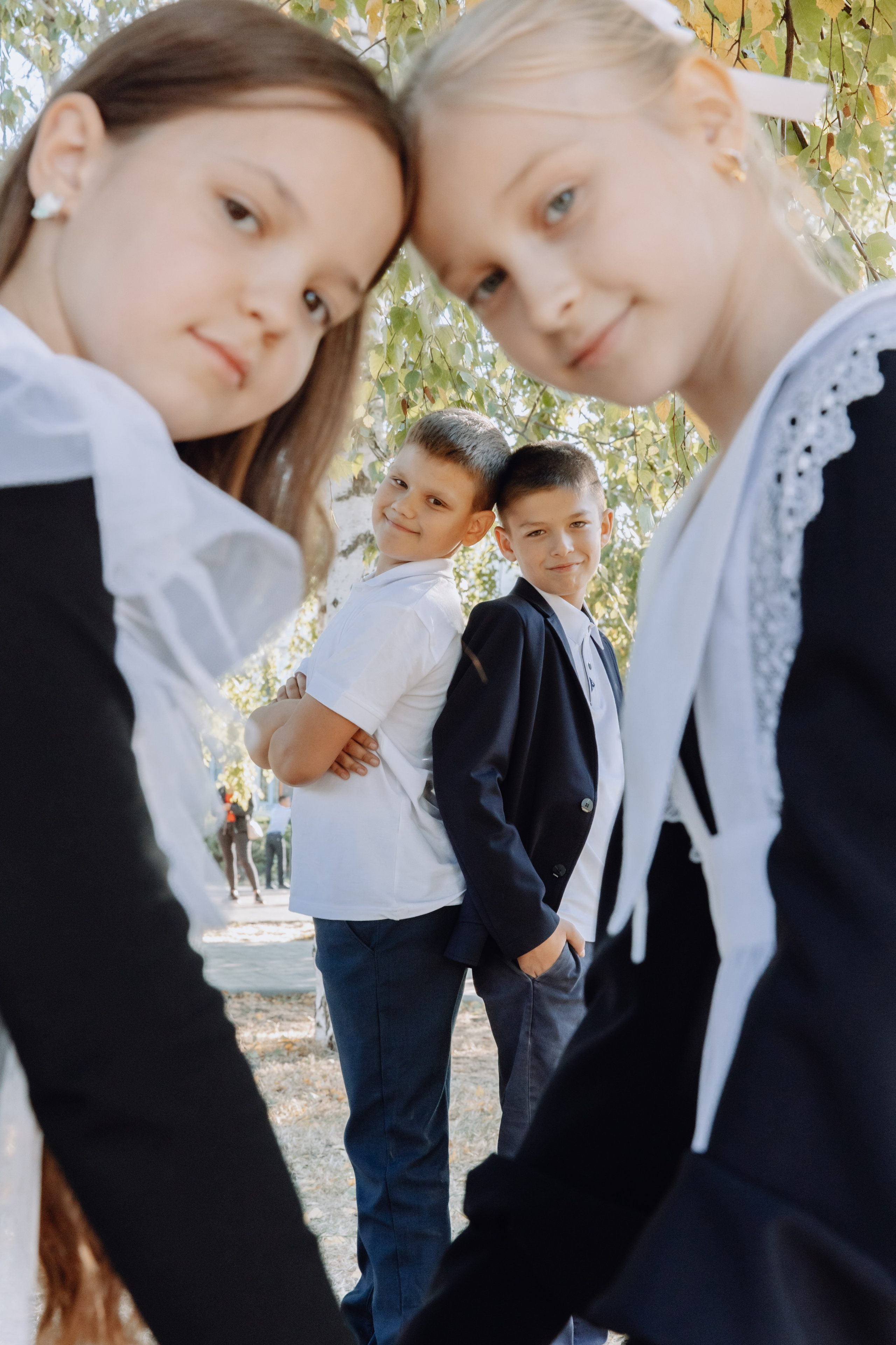 Школьные альбомы в Чернянке. Фотограф Максим Никонов