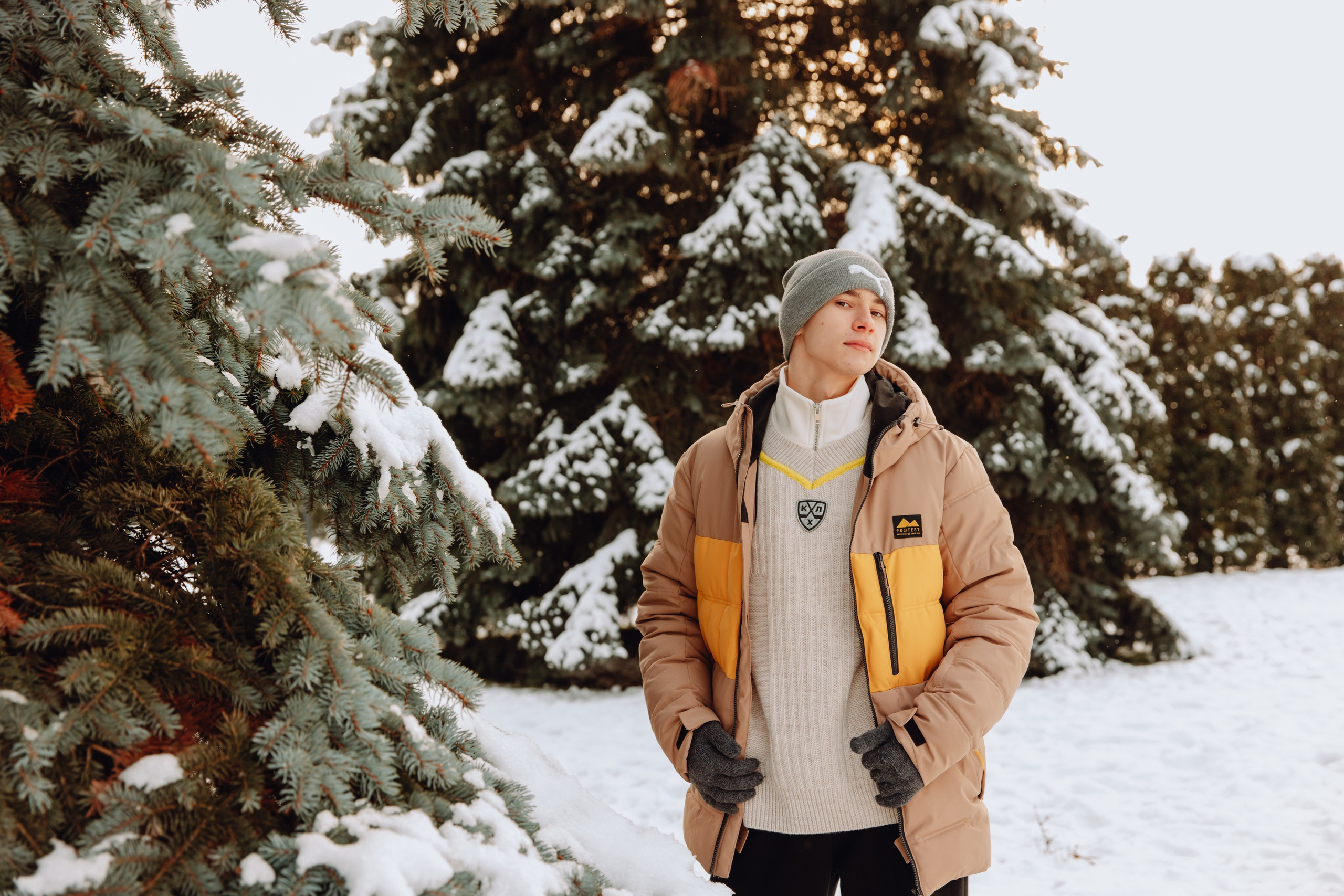 Школьные альбомы в Чернянке. Фотограф Максим Никонов